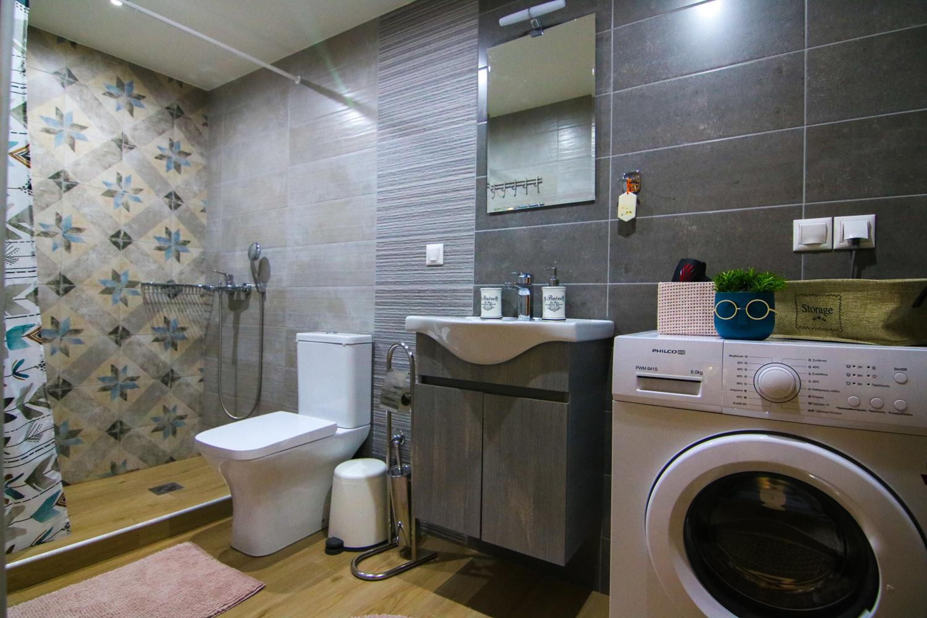 Two-Bedroom Apartment - Photo 23