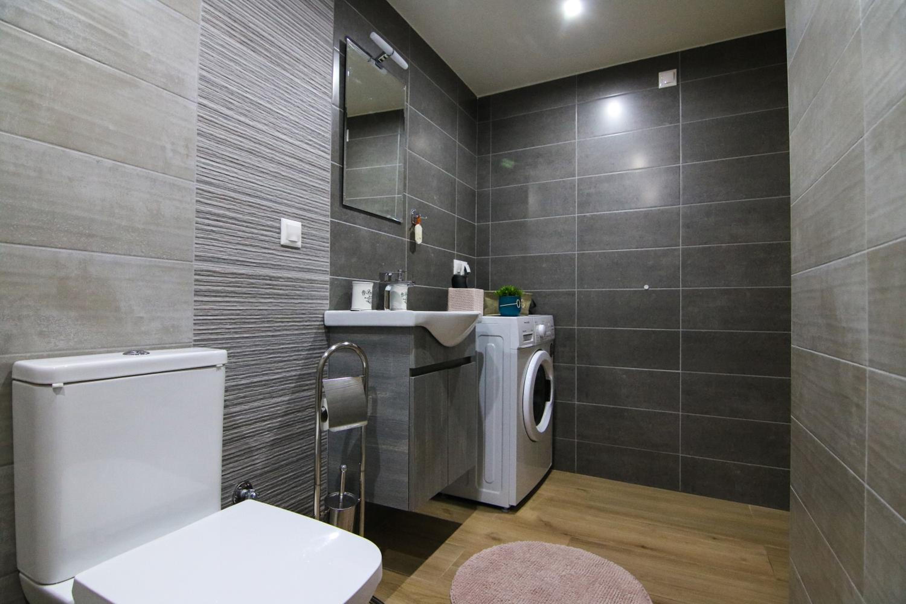 Two-Bedroom Apartment - Photo 25