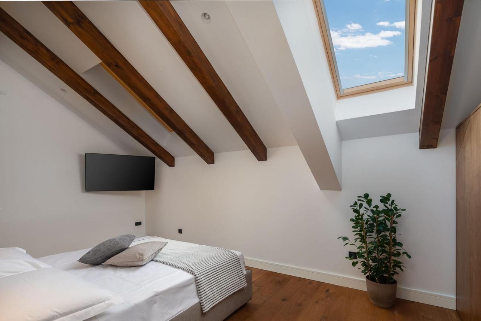 Villa photo 1