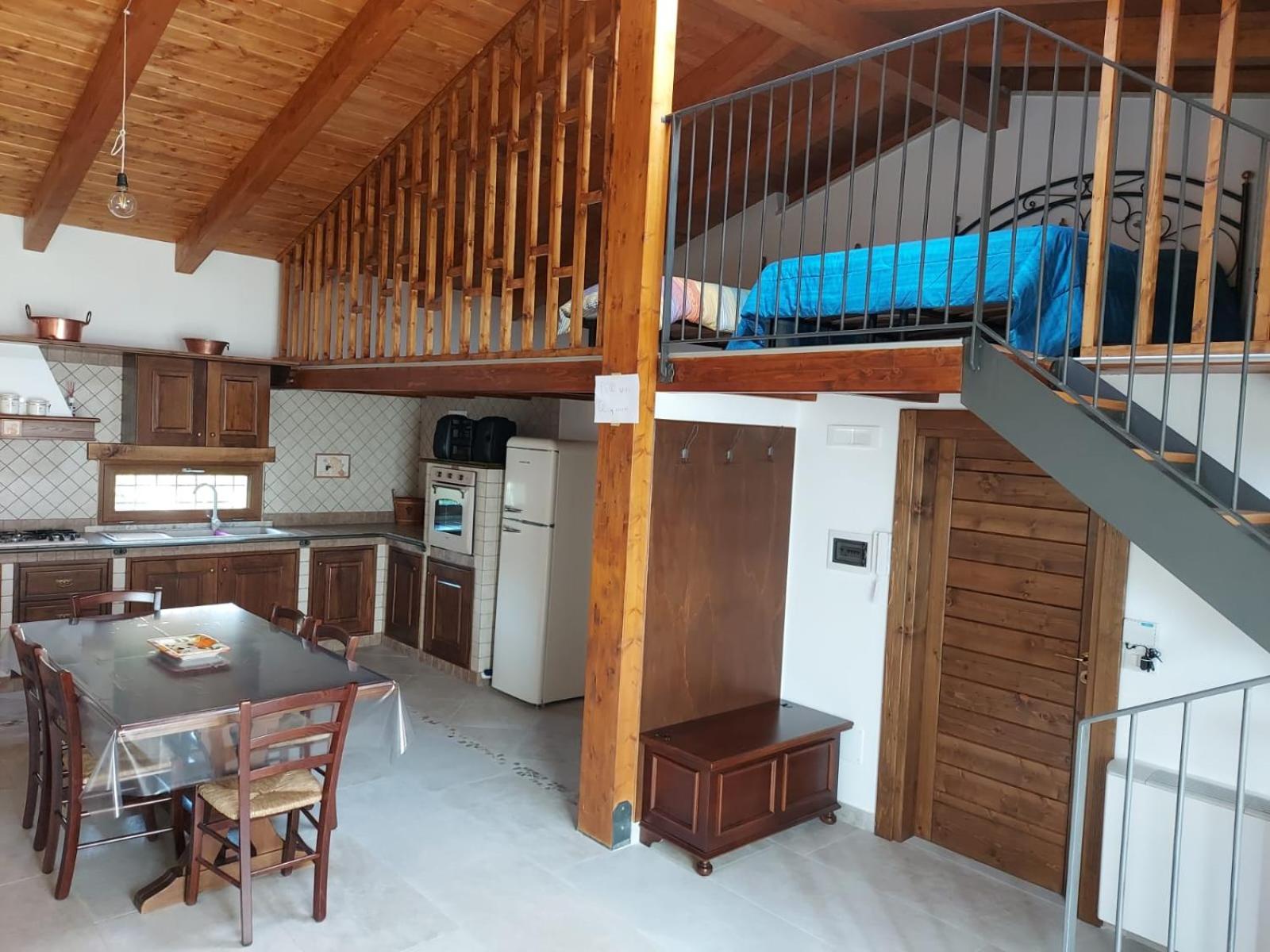 Maisonette photo 1