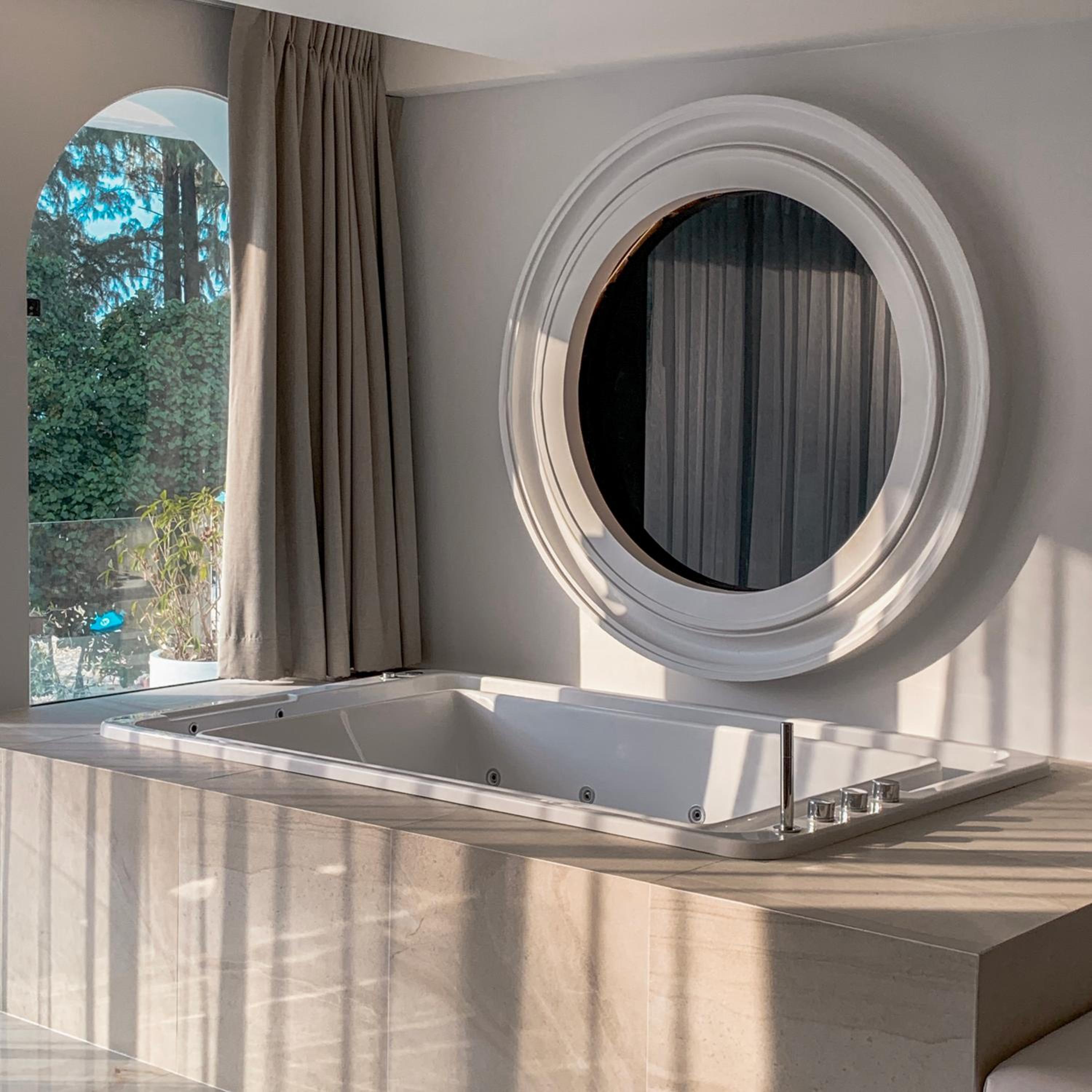 Oceanfront Suite - Photo 12