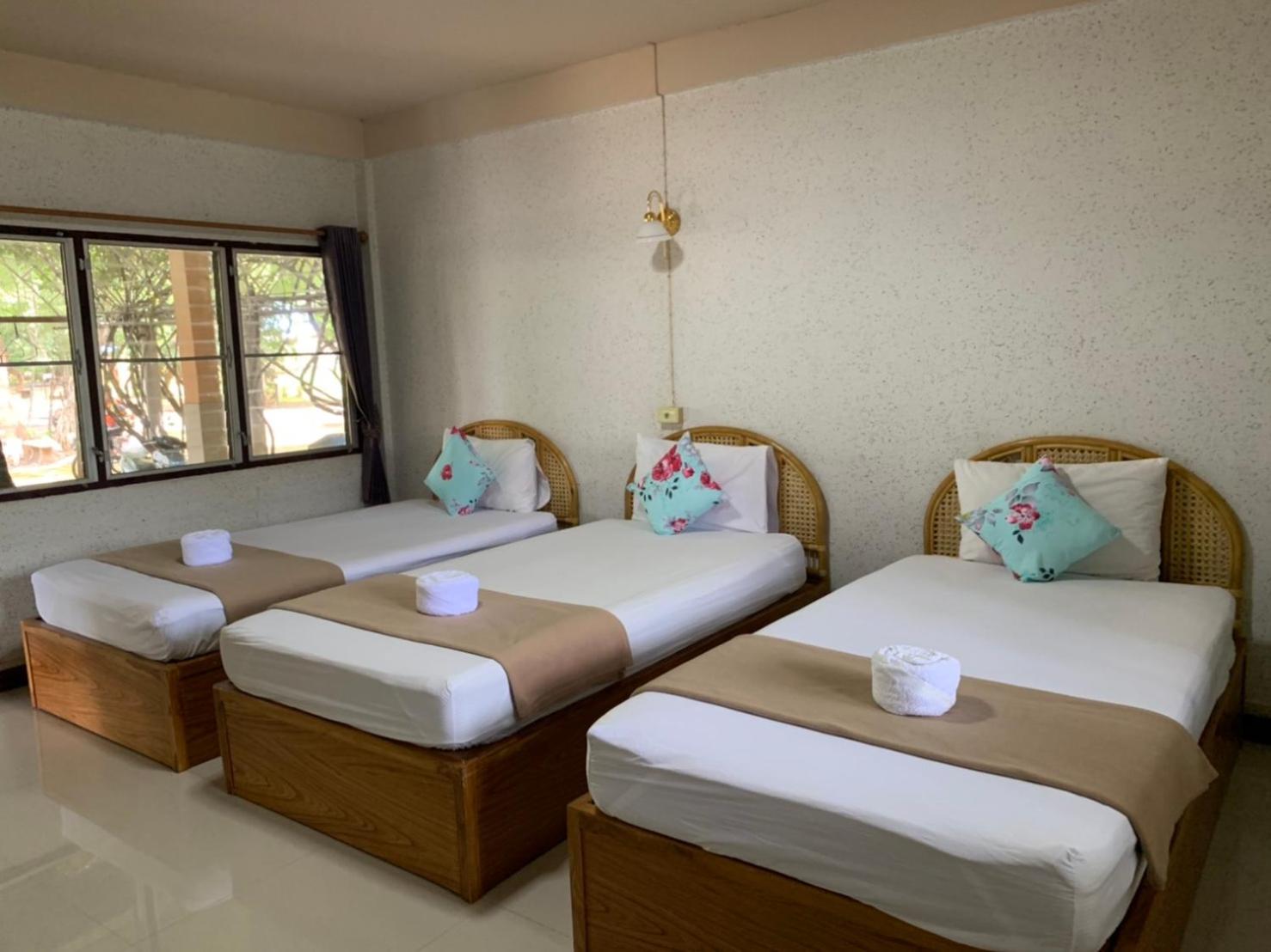 Classic Triple Room - Photo 2