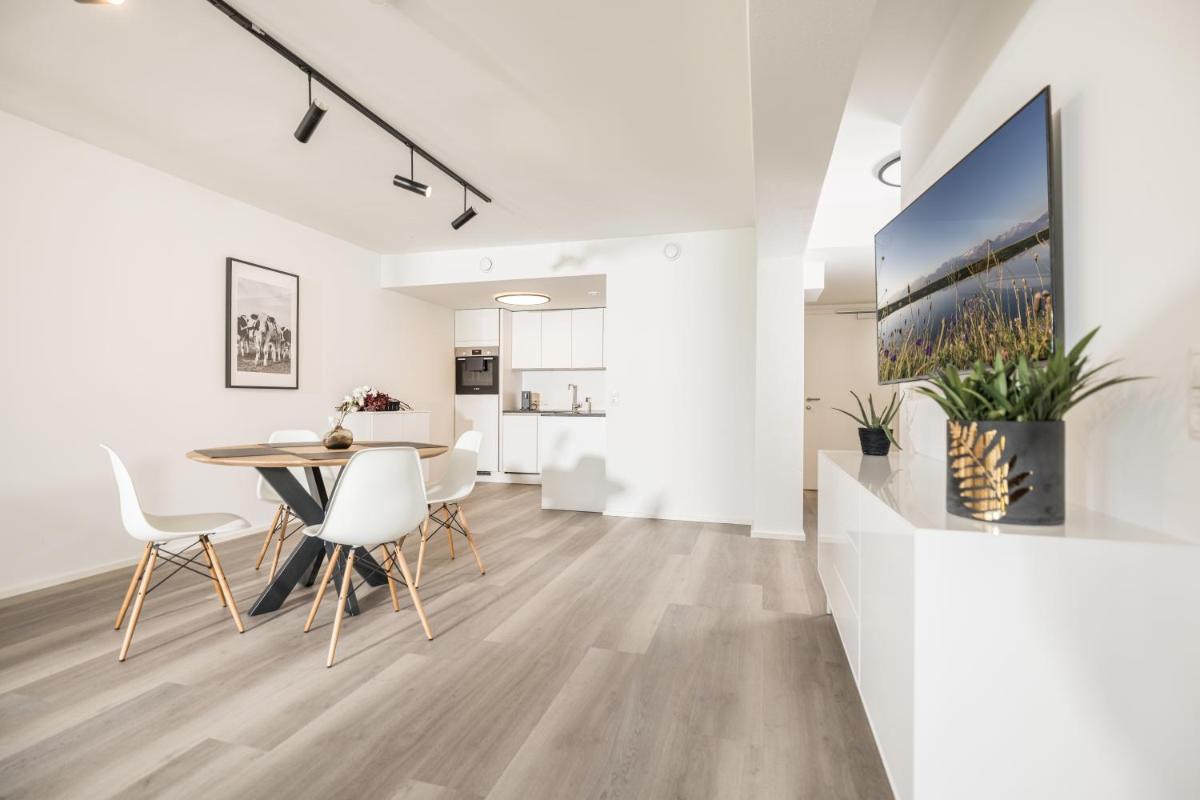 Apartment with Garden View