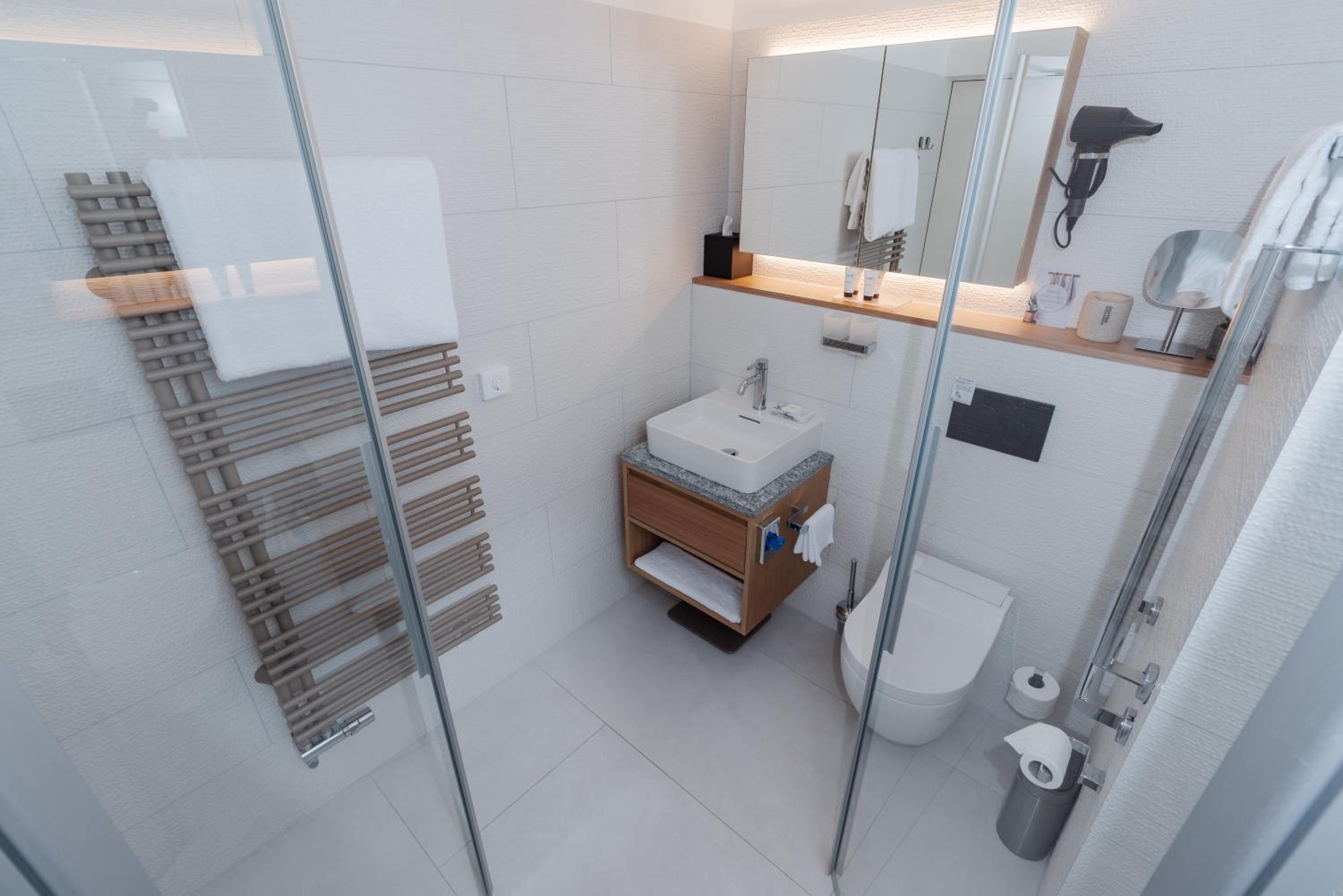 Single Room photo 2