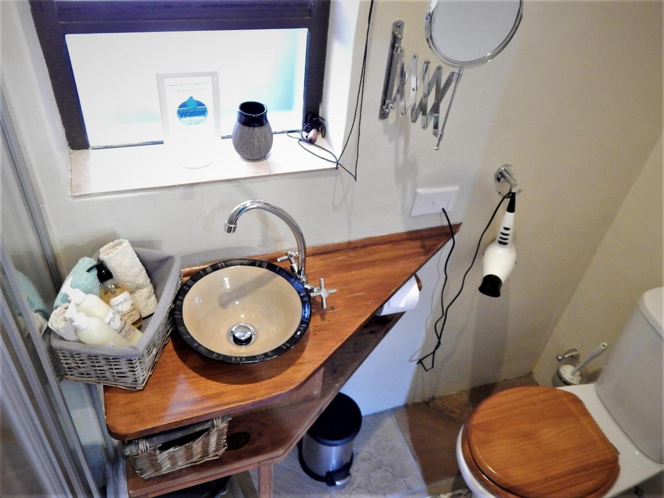 Double Room with Side Pool View photo 3