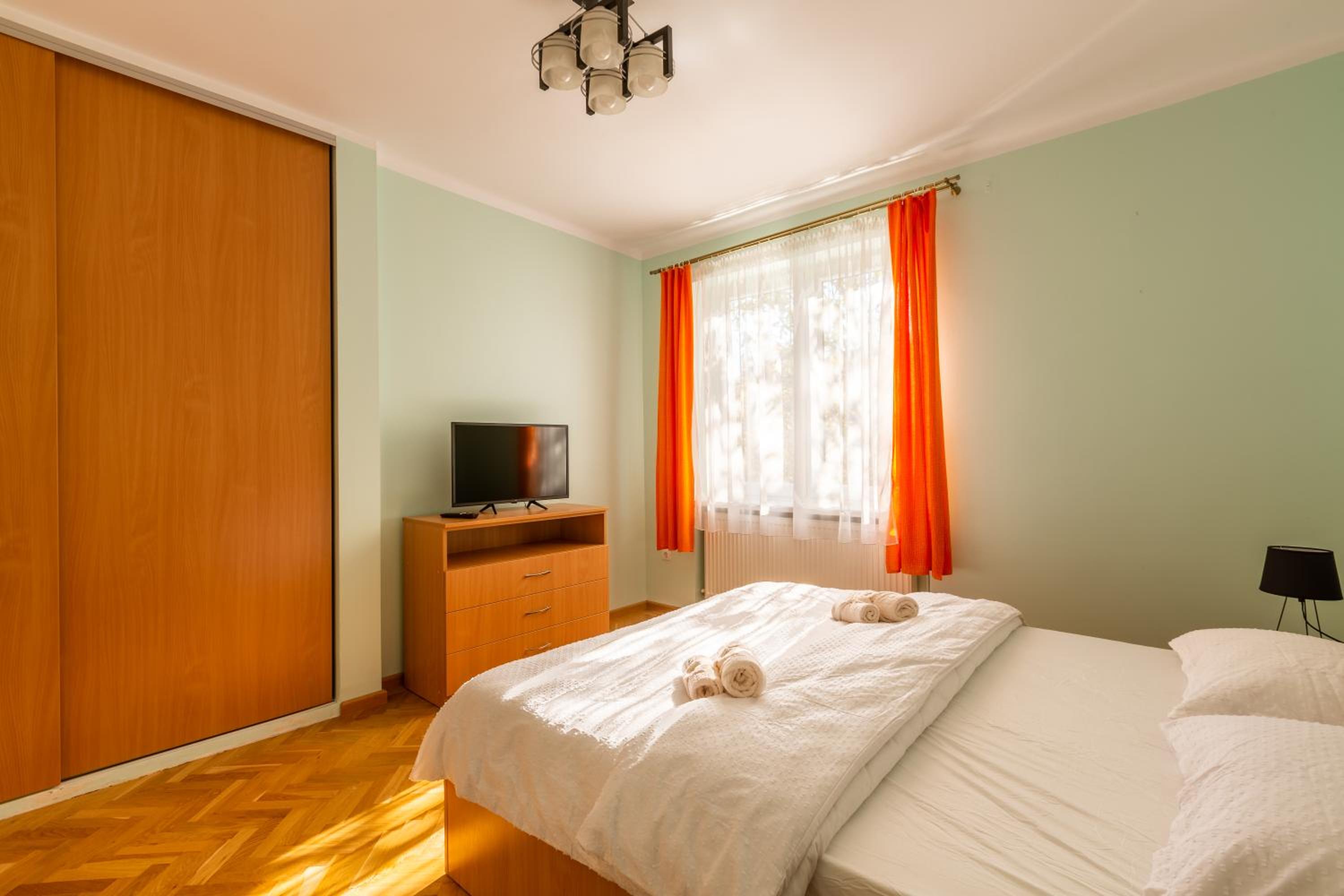 Three-Bedroom House - Photo 42