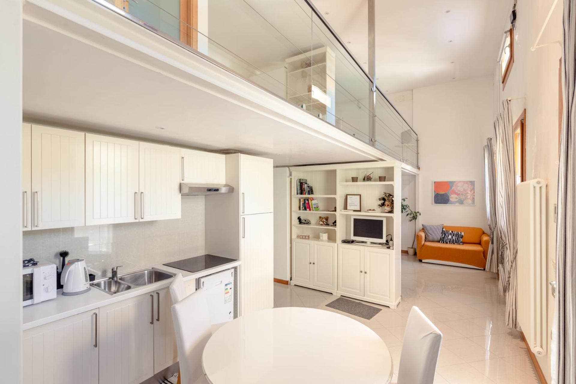 Studio Apartment photo 1