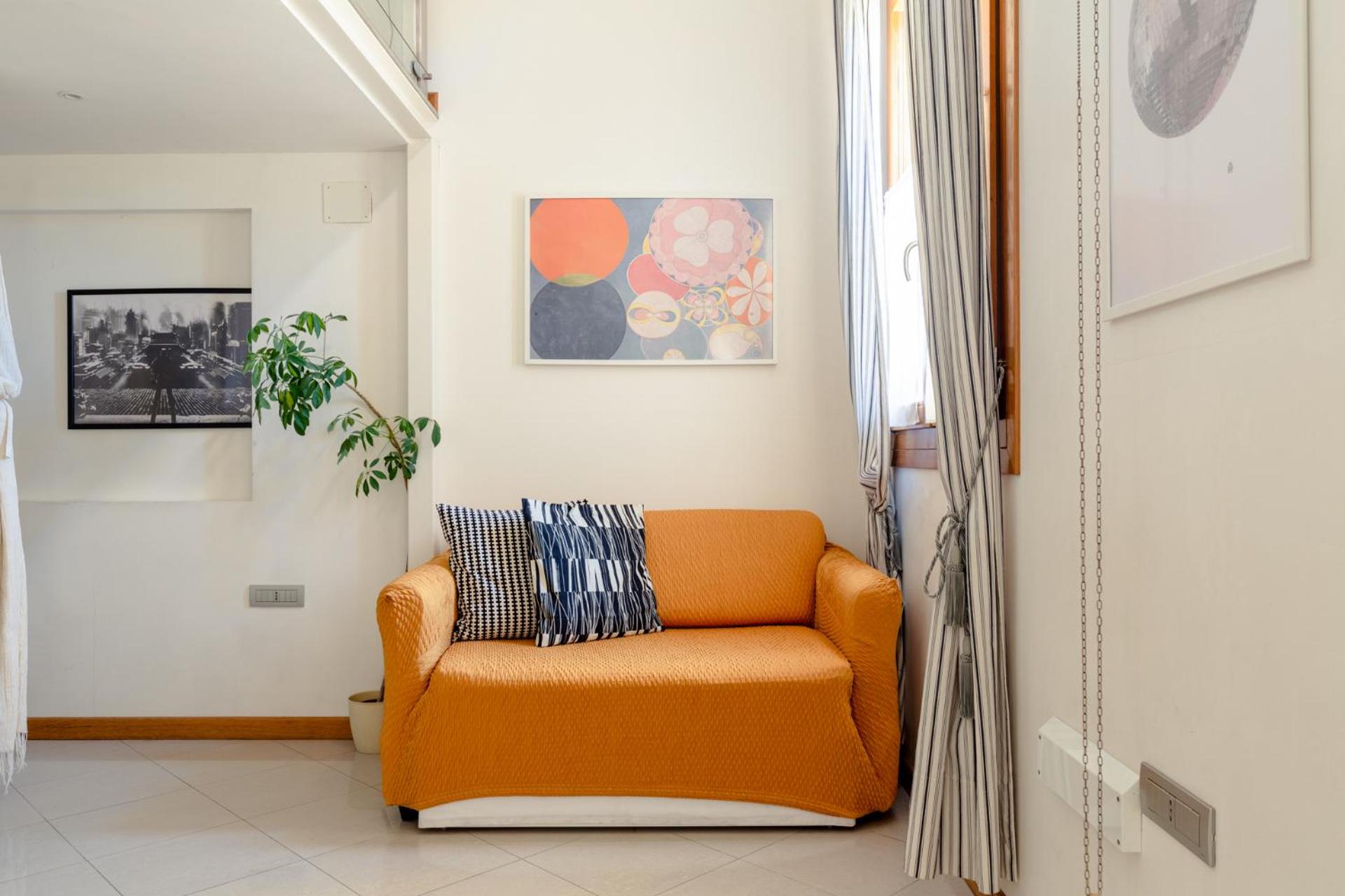Studio Apartment photo 2