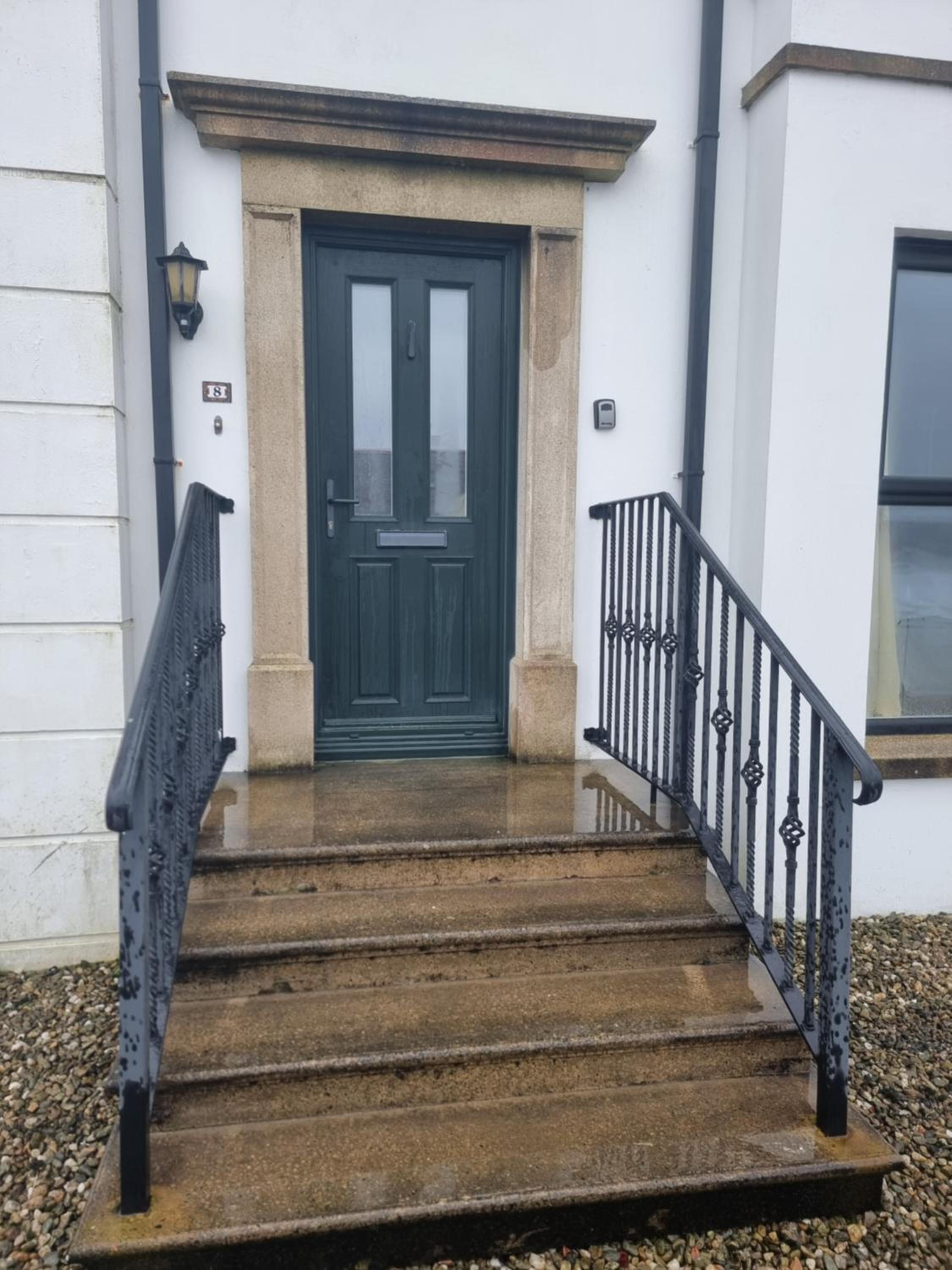 Three-Bedroom House photo 2