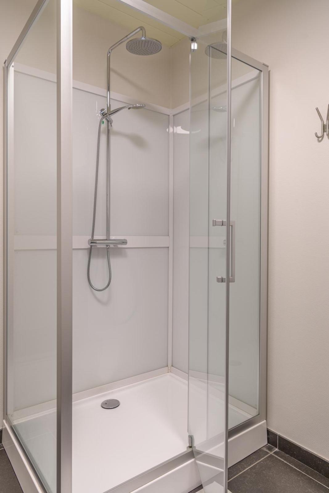 Three-Bedroom Apartment - Photo 13