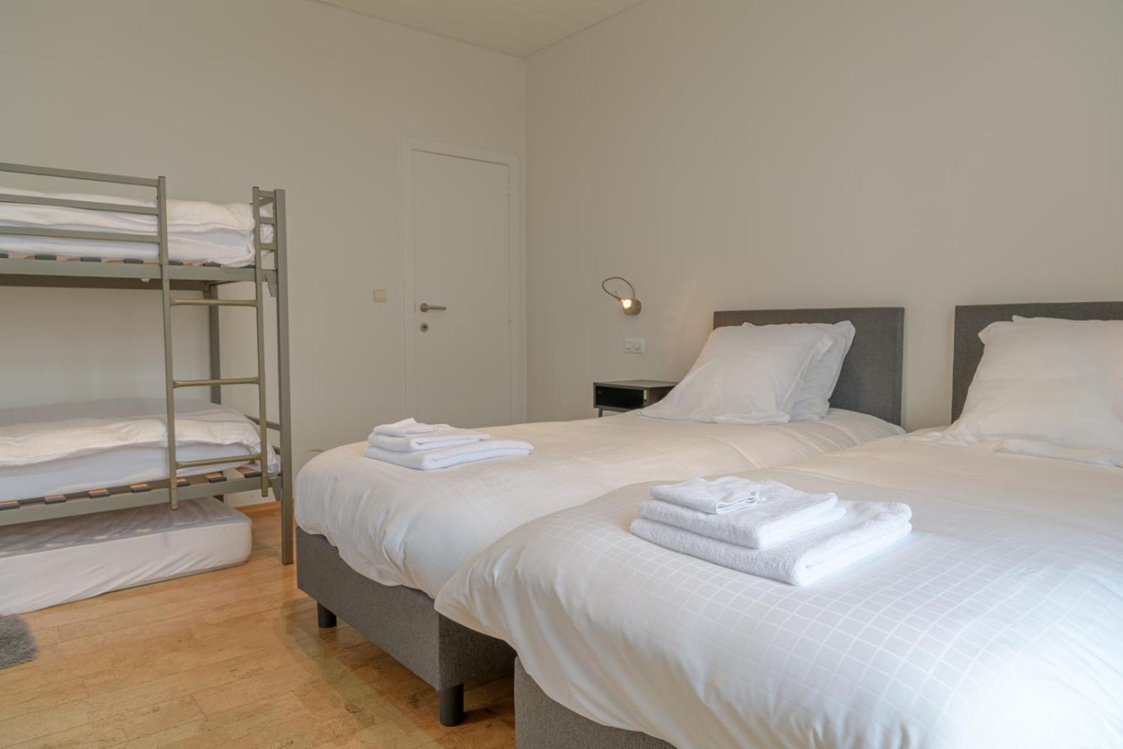 Three-Bedroom Apartment - Photo 19