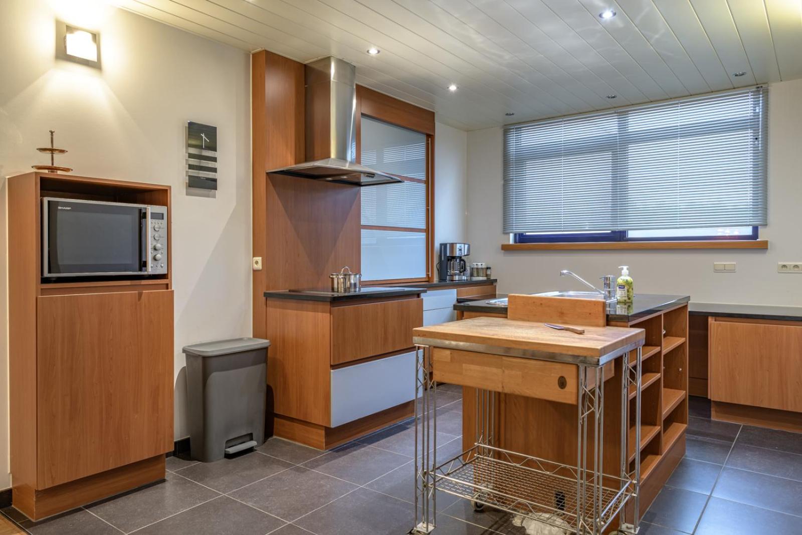 Three-Bedroom Apartment - Photo 3
