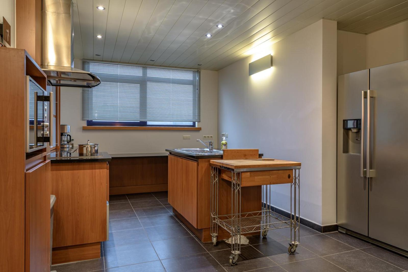 Three-Bedroom Apartment - Photo 4