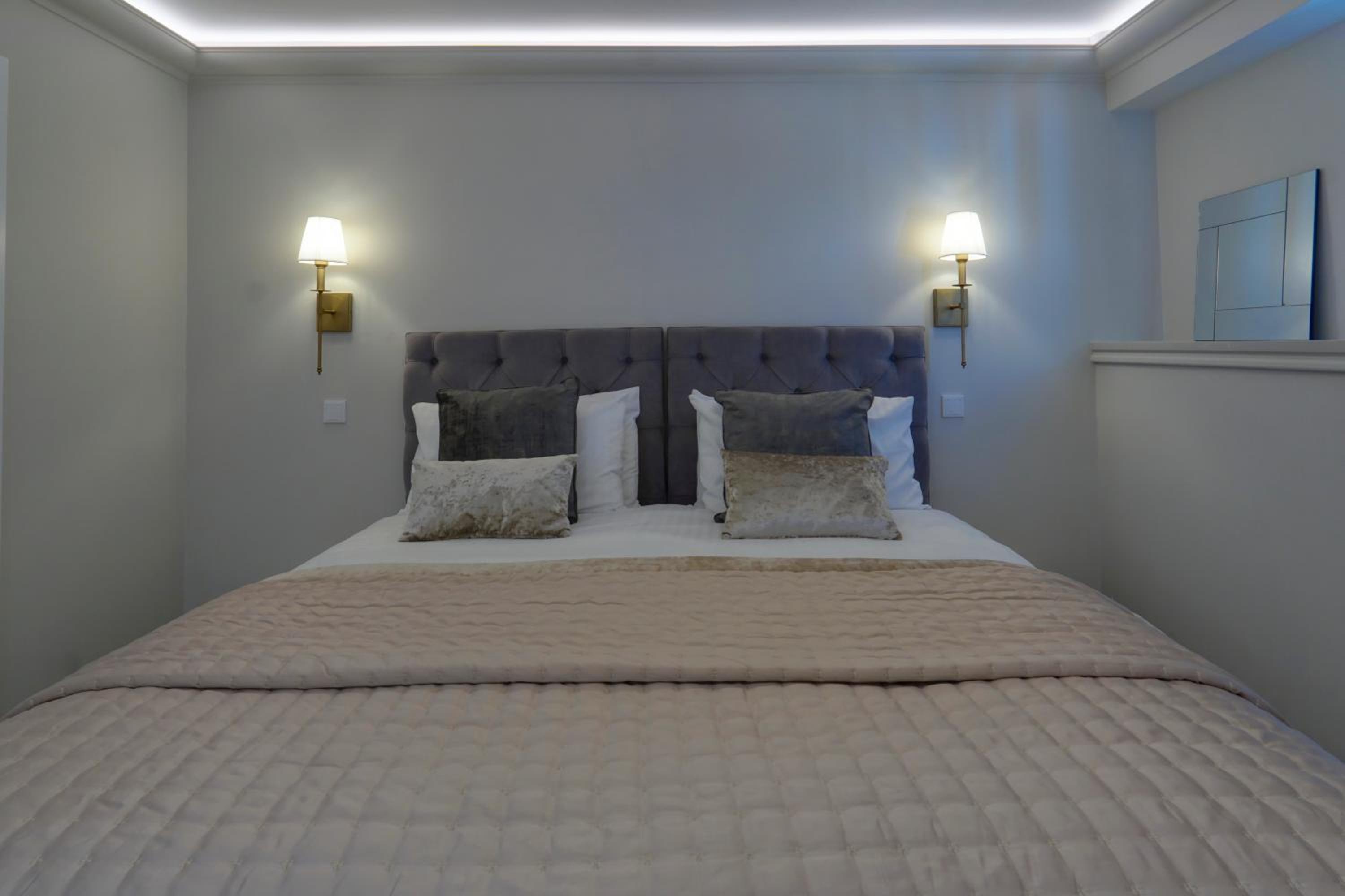 Double or Twin Room with Private Bathroom photo 1