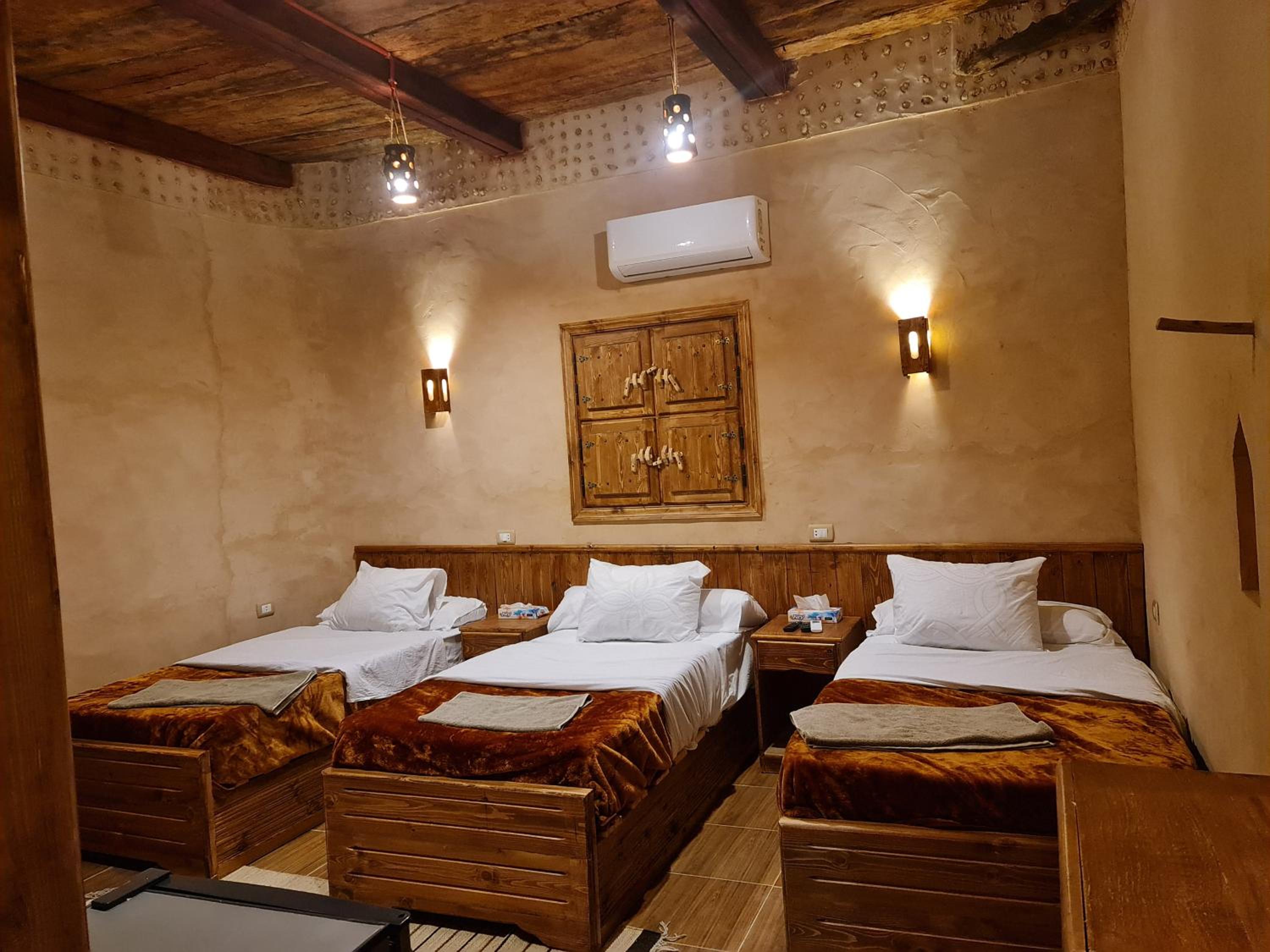 Triple Room with Bathroom - Photo 5