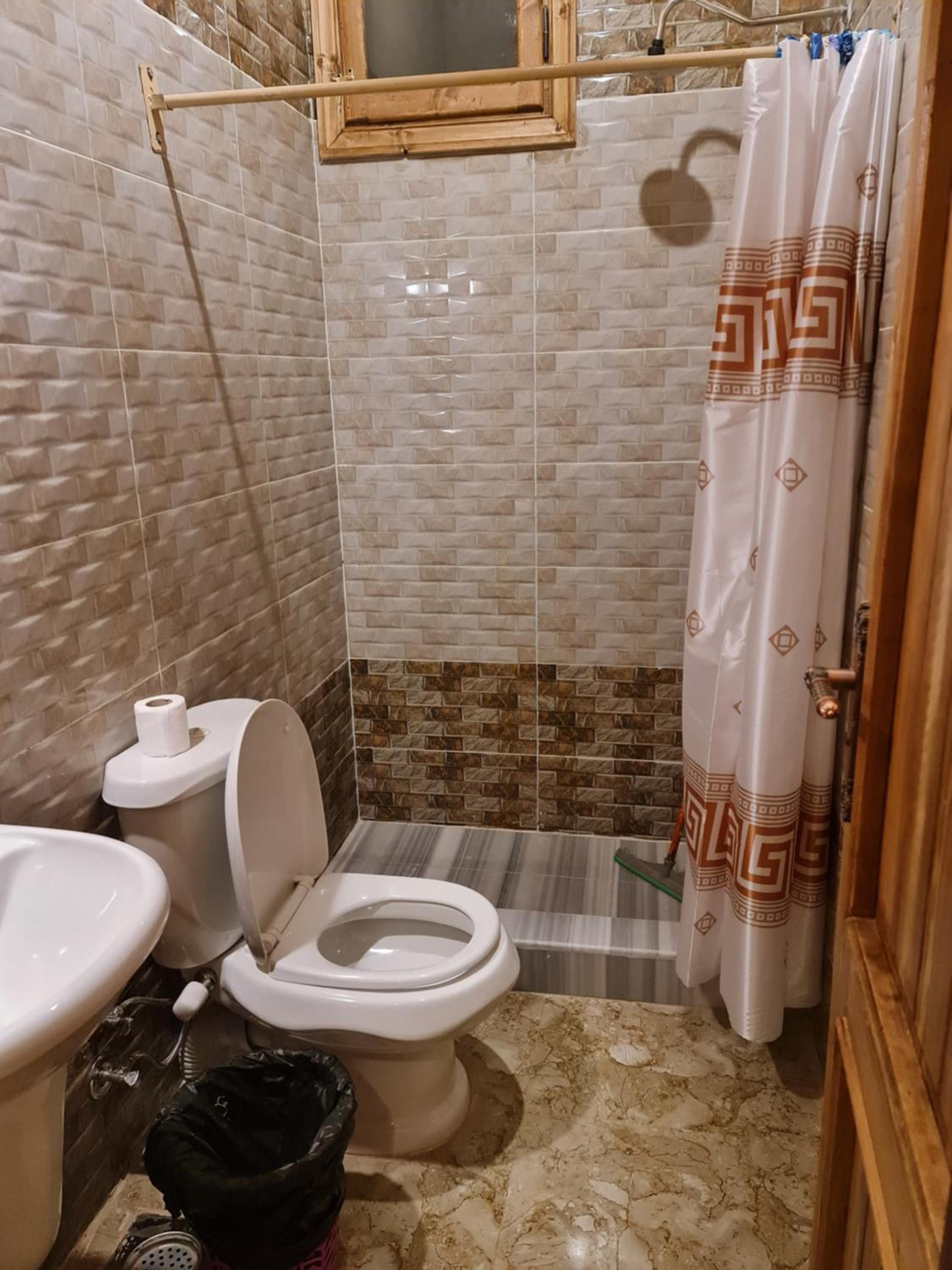Triple Room with Bathroom - Photo 4