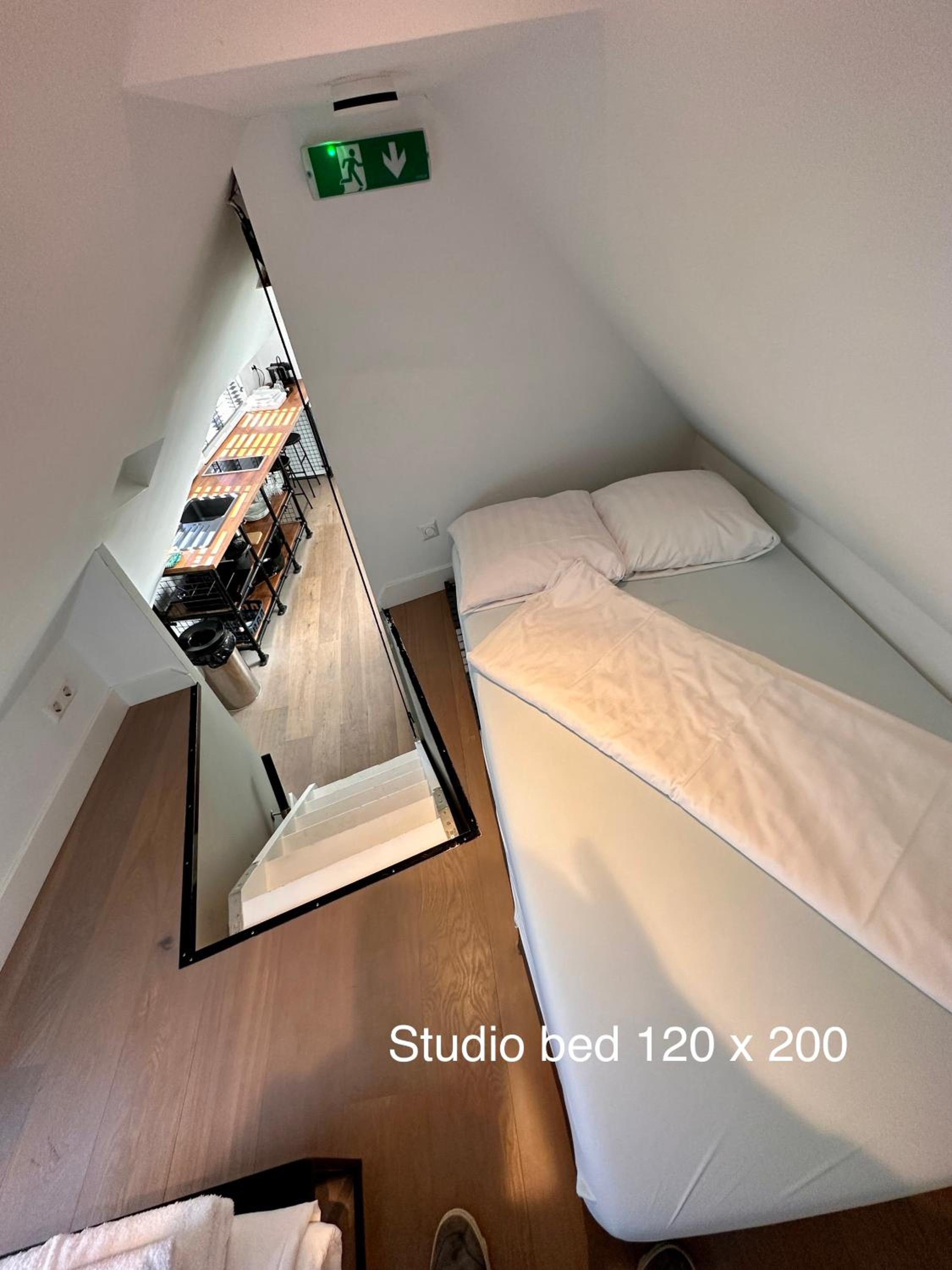 Family Studio - Photo 8
