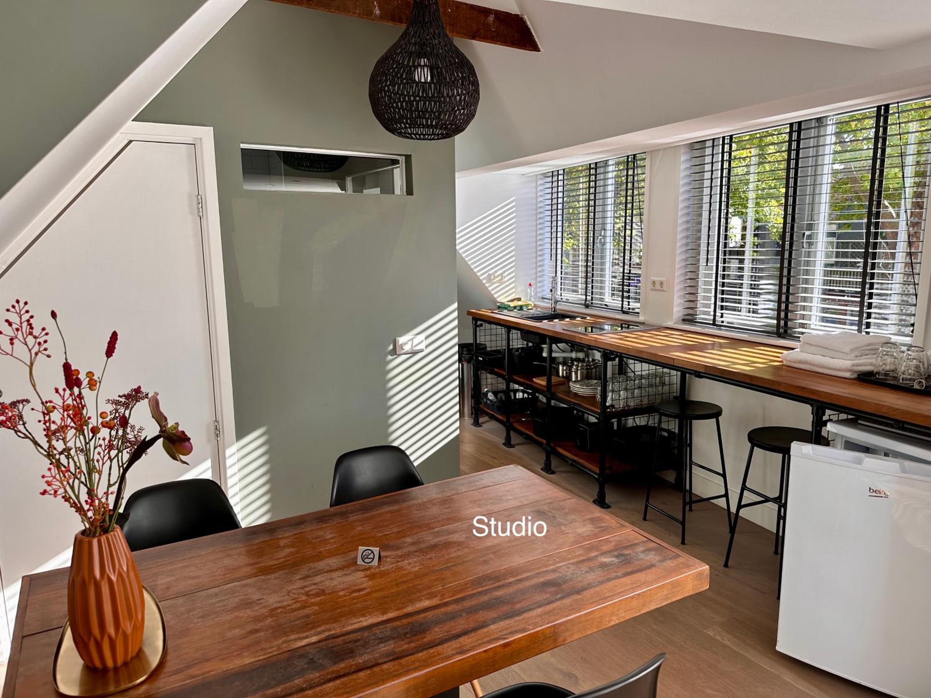 Family Studio - Photo 5