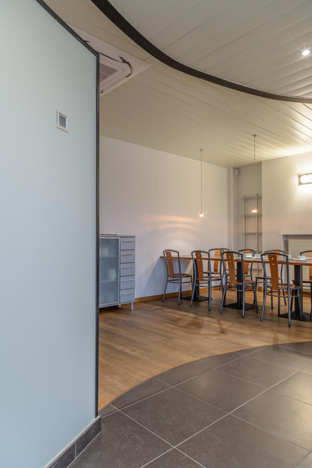 Three-Bedroom Apartment - Photo 12