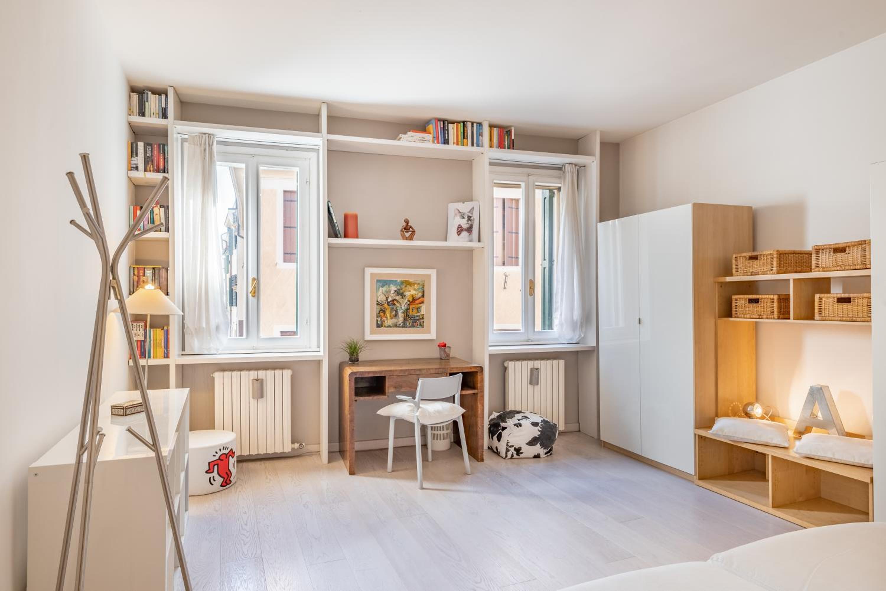 Studio with Sofa Bed