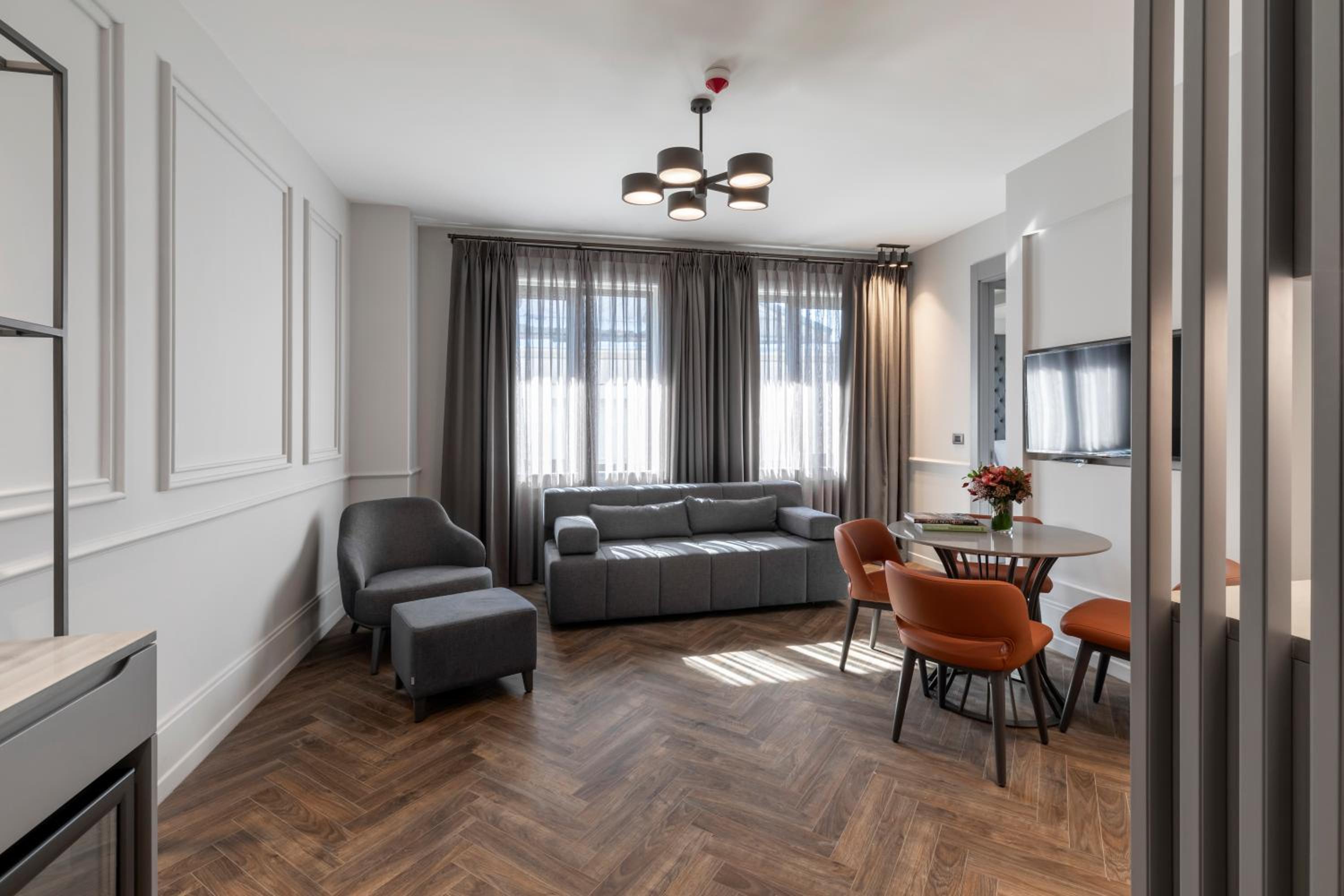 Suite with City View