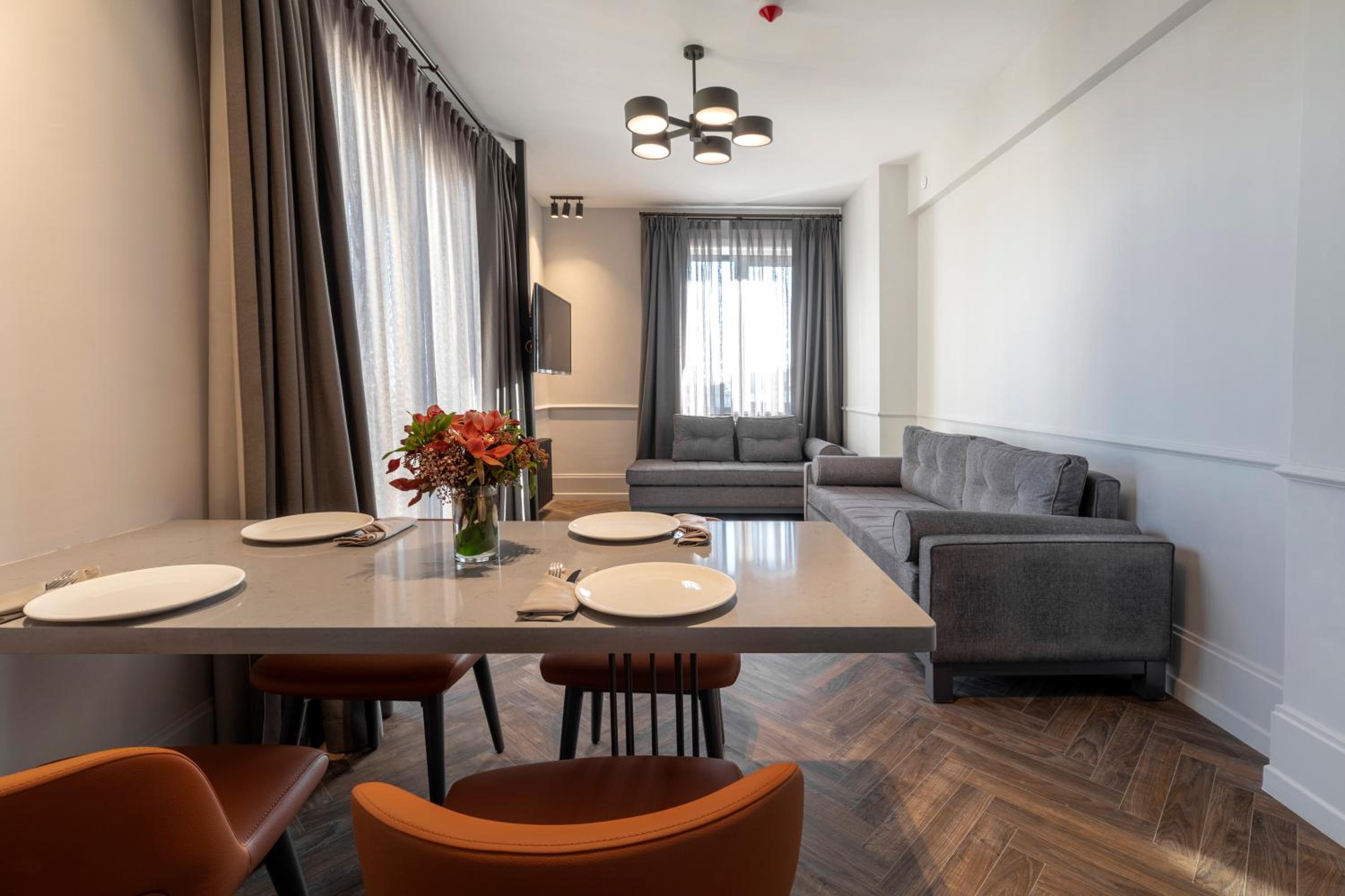 Family Room with Terrace thumbnail 5