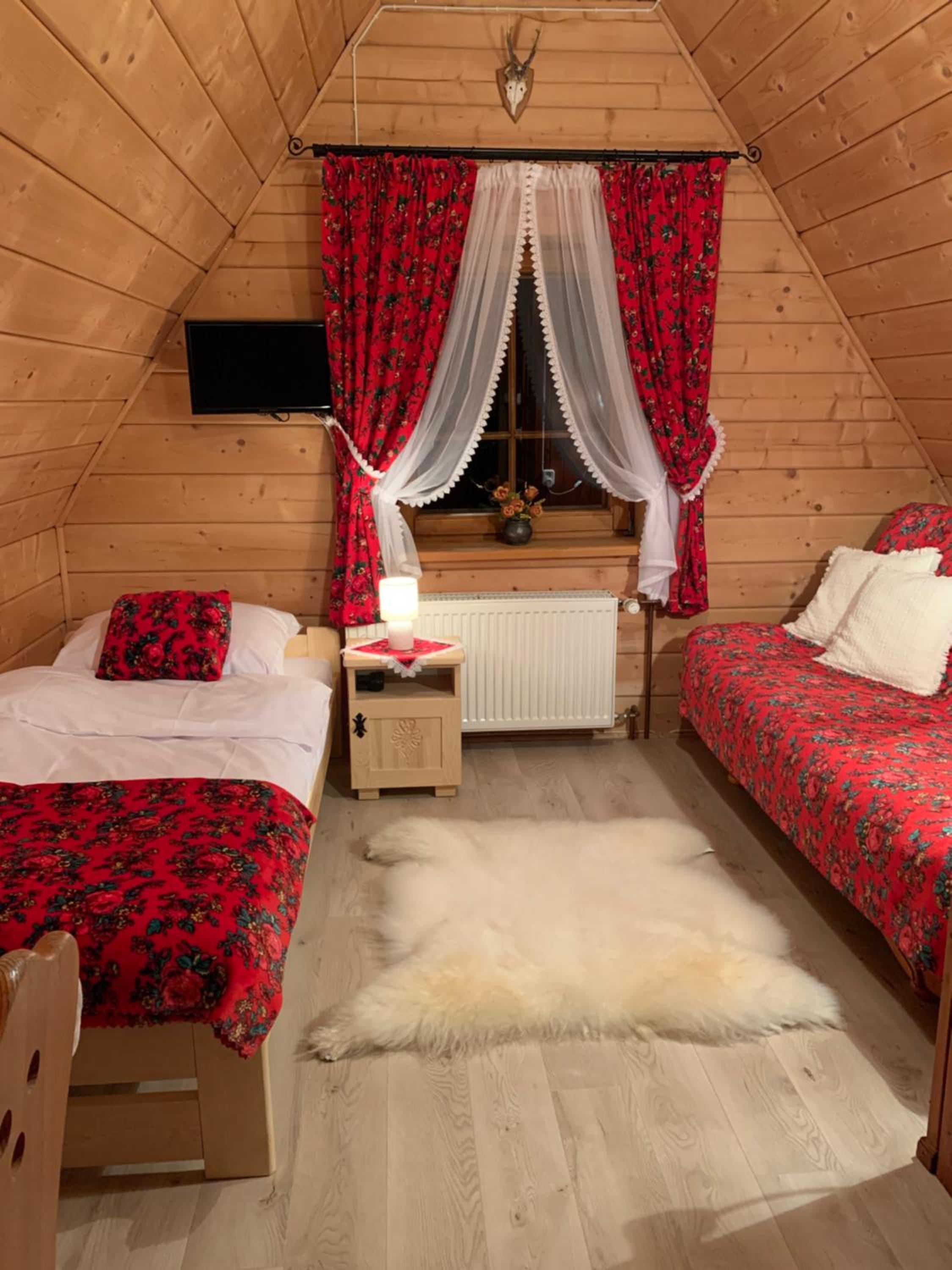 Twin Room with Private Bathroom photo 1