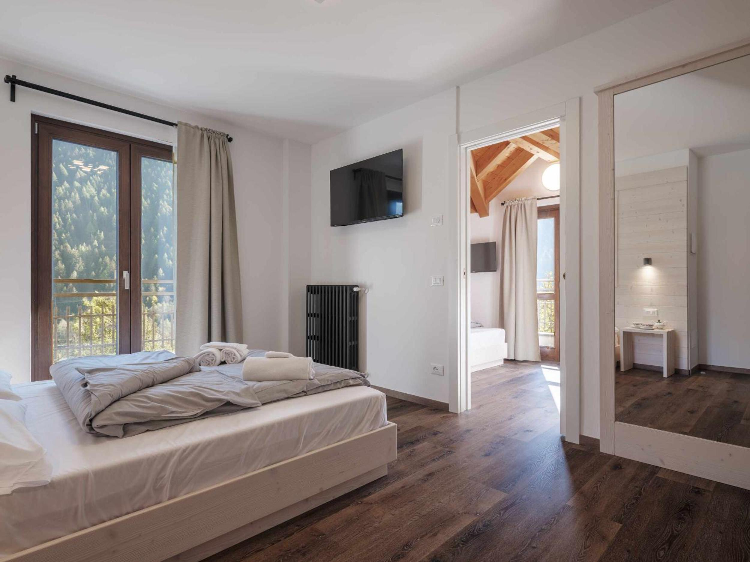 Junior Suite with Balcony photo 1