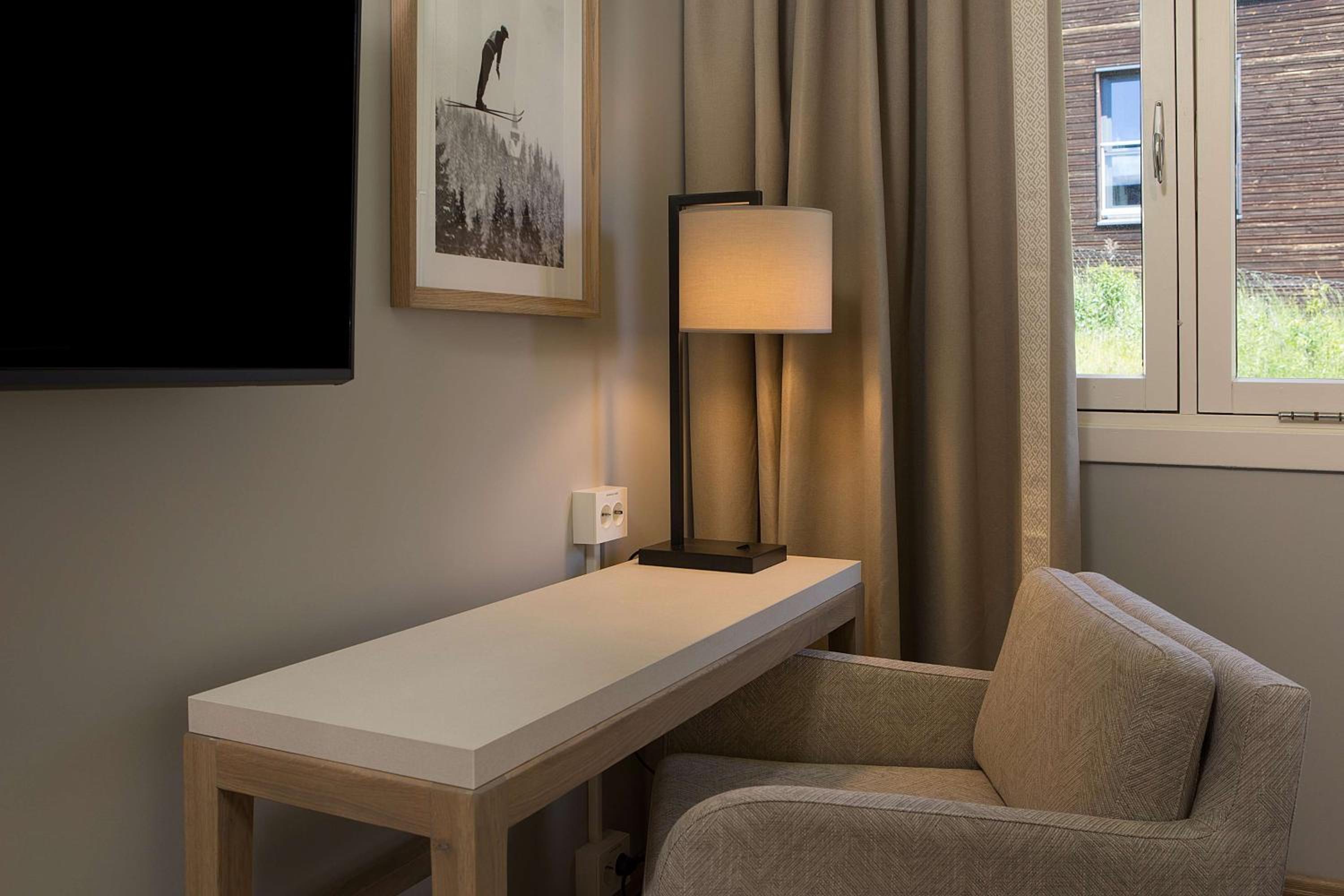 Standard Twin Room - Photo 2