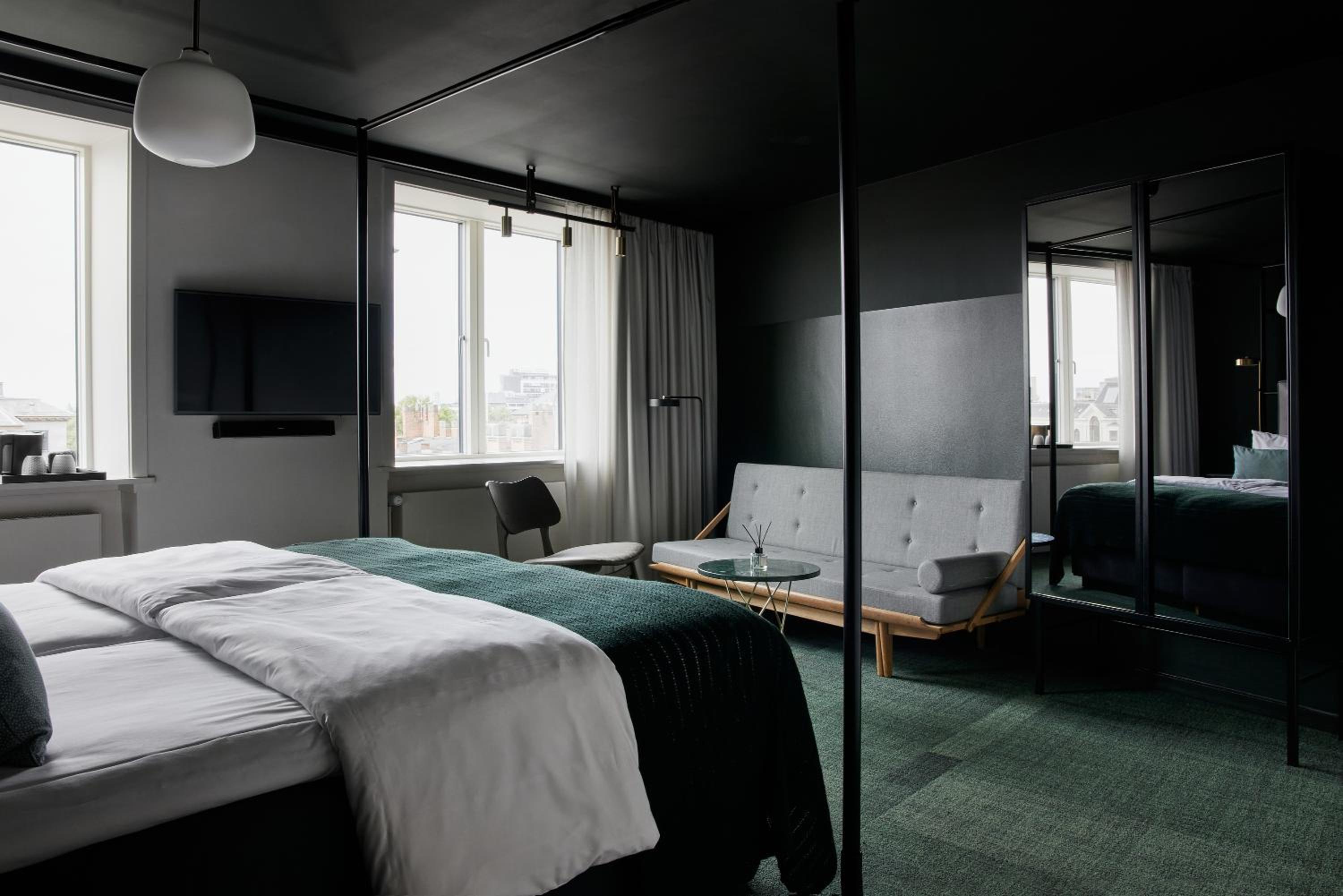 Suite thumbnail 5