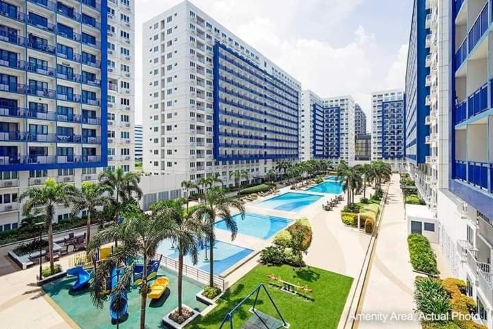 Suite with Pool View - Photo 8
