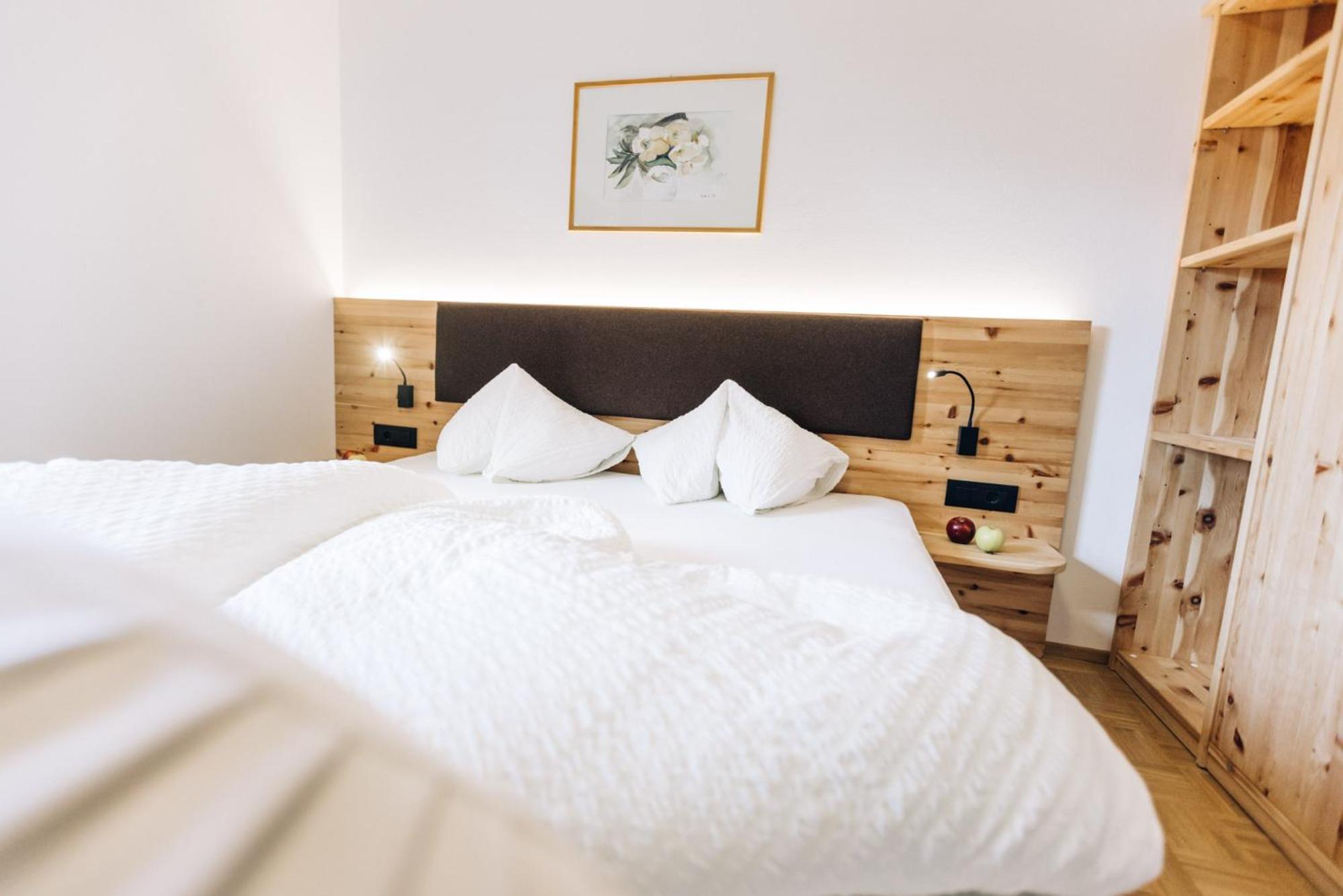 Double Room - Photo 5