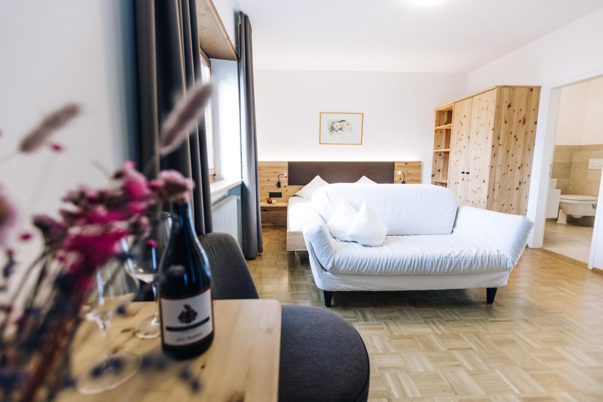 Double Room - Photo 4