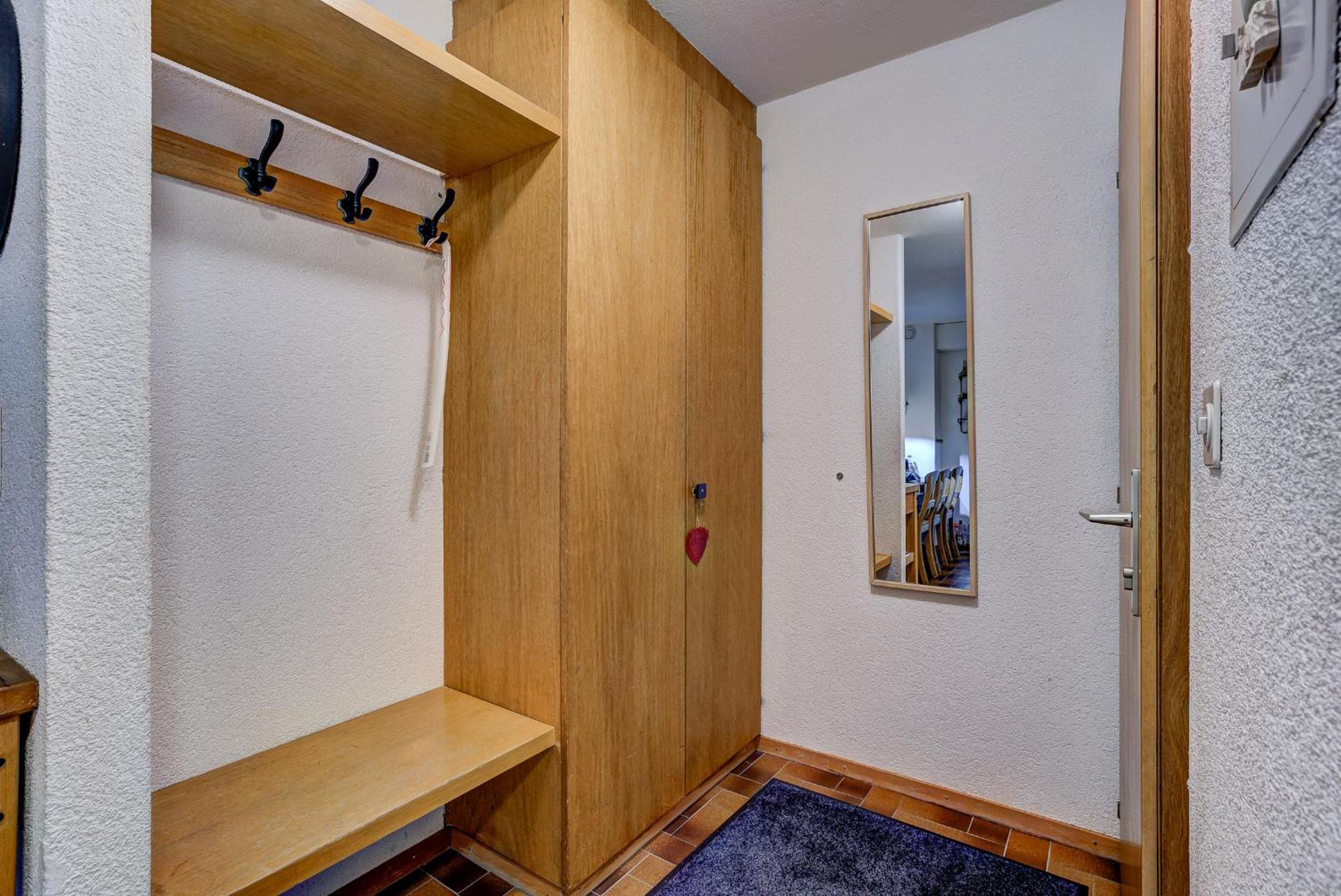 Apartment photo 2