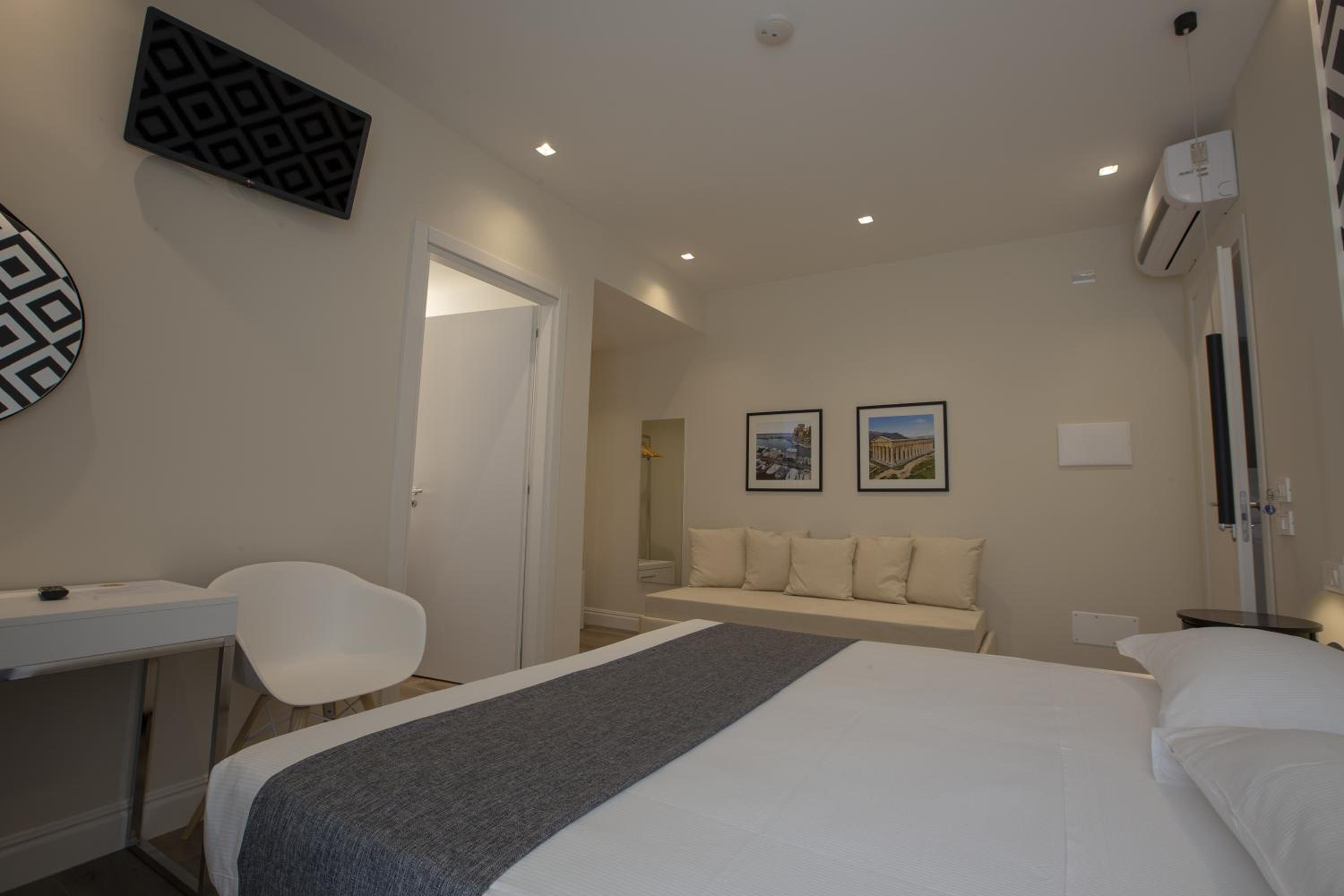 Superior Triple Room photo 1