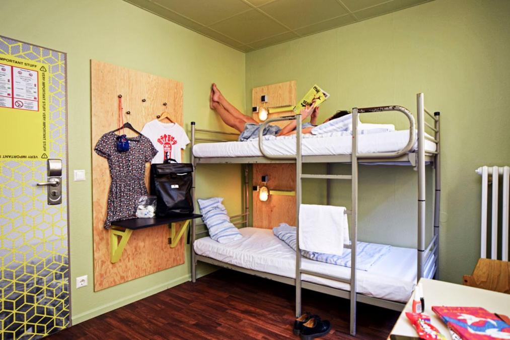 Twin Room with Shared Bathroom photo 2