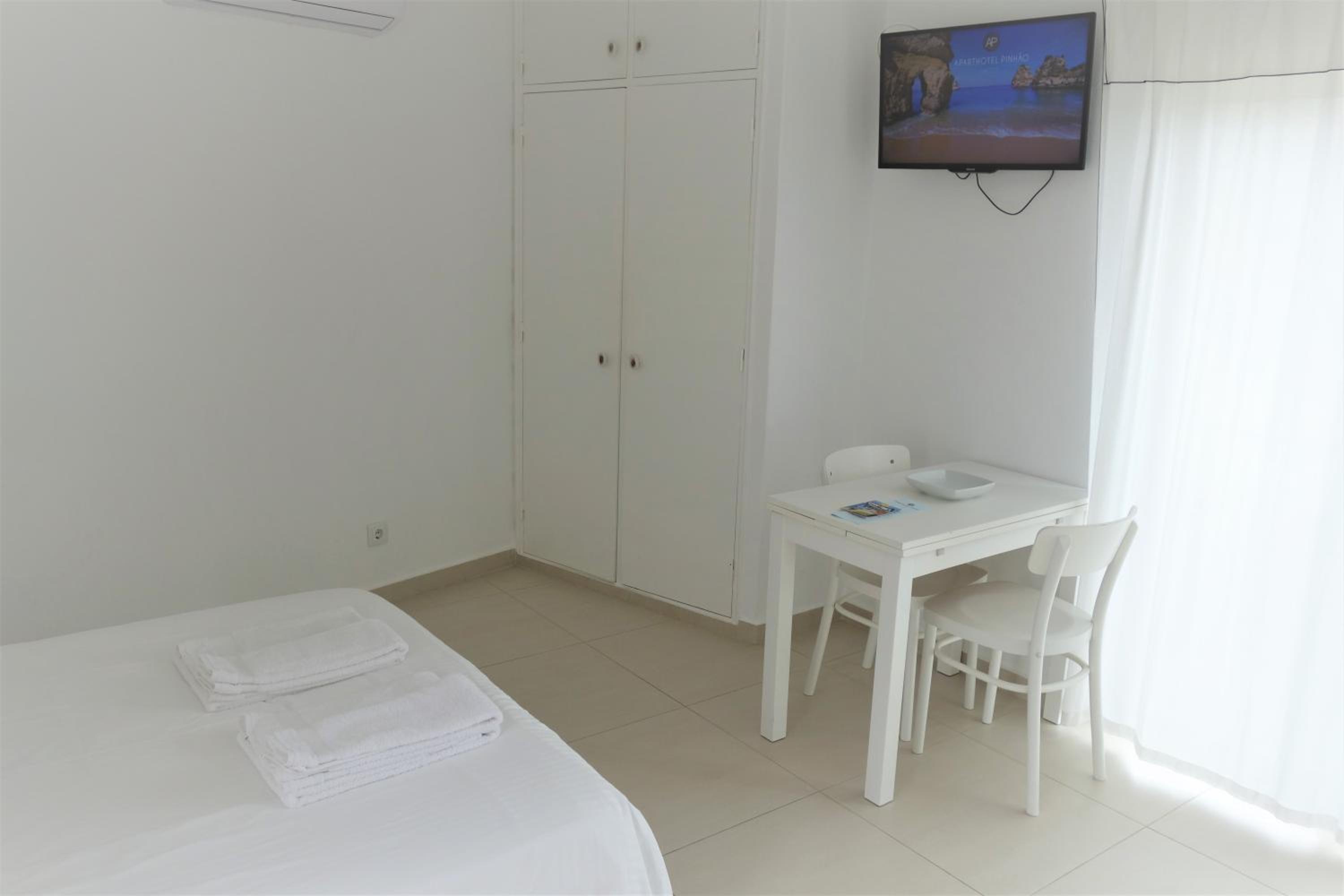 Studio Apartment photo 3