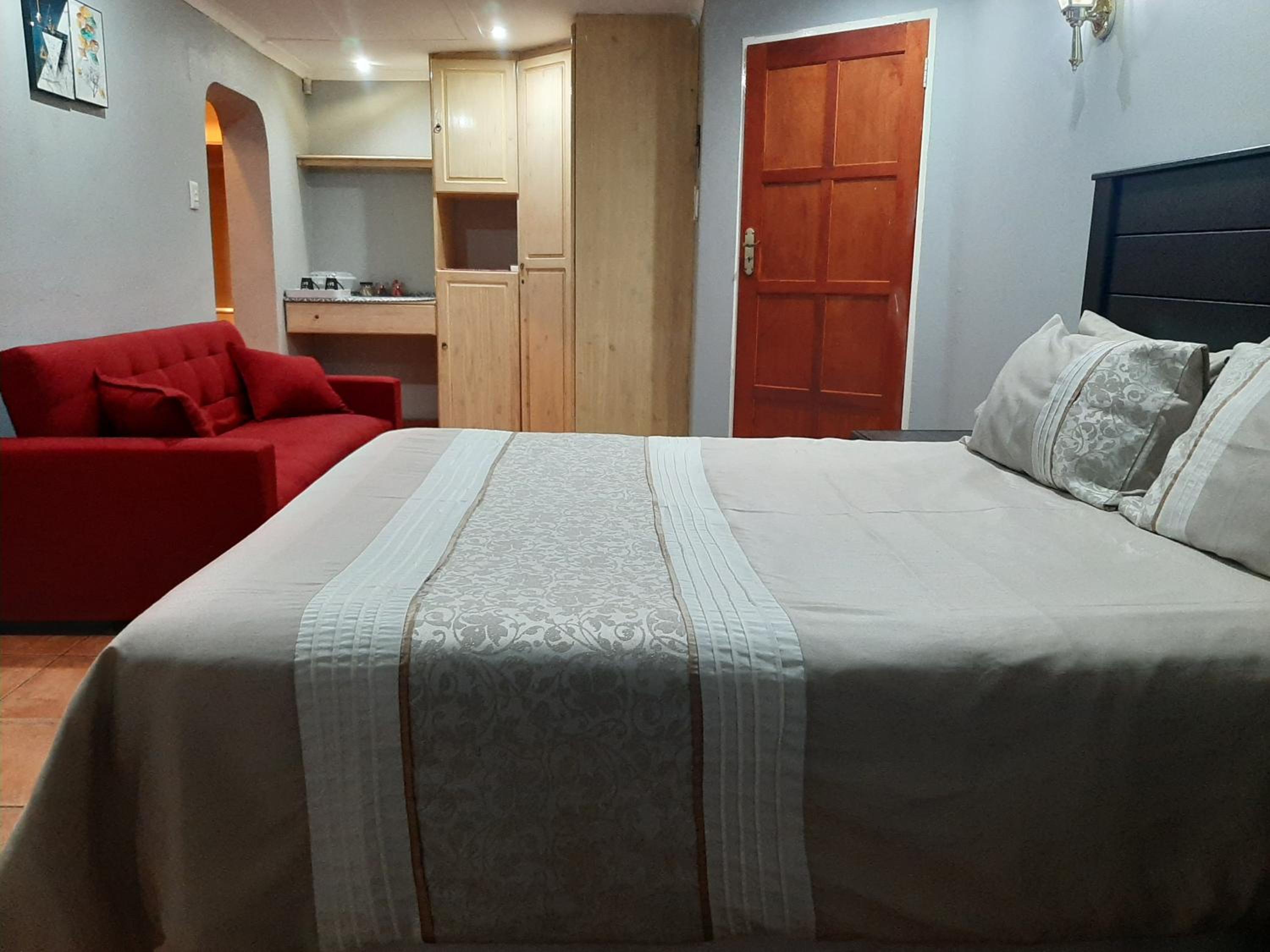 Double Room with Extra Bed photo 1