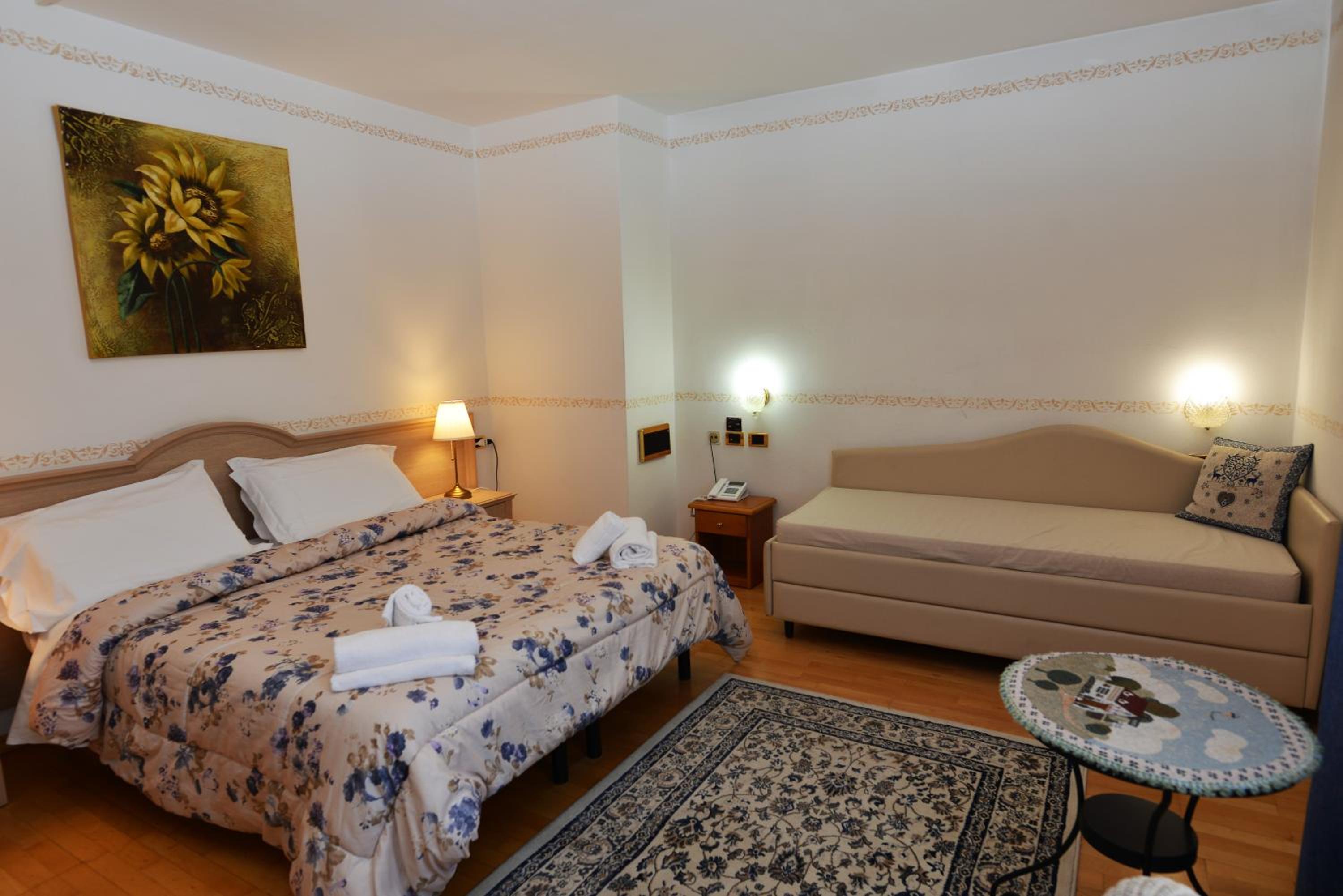 Superior Double Room - Photo 1