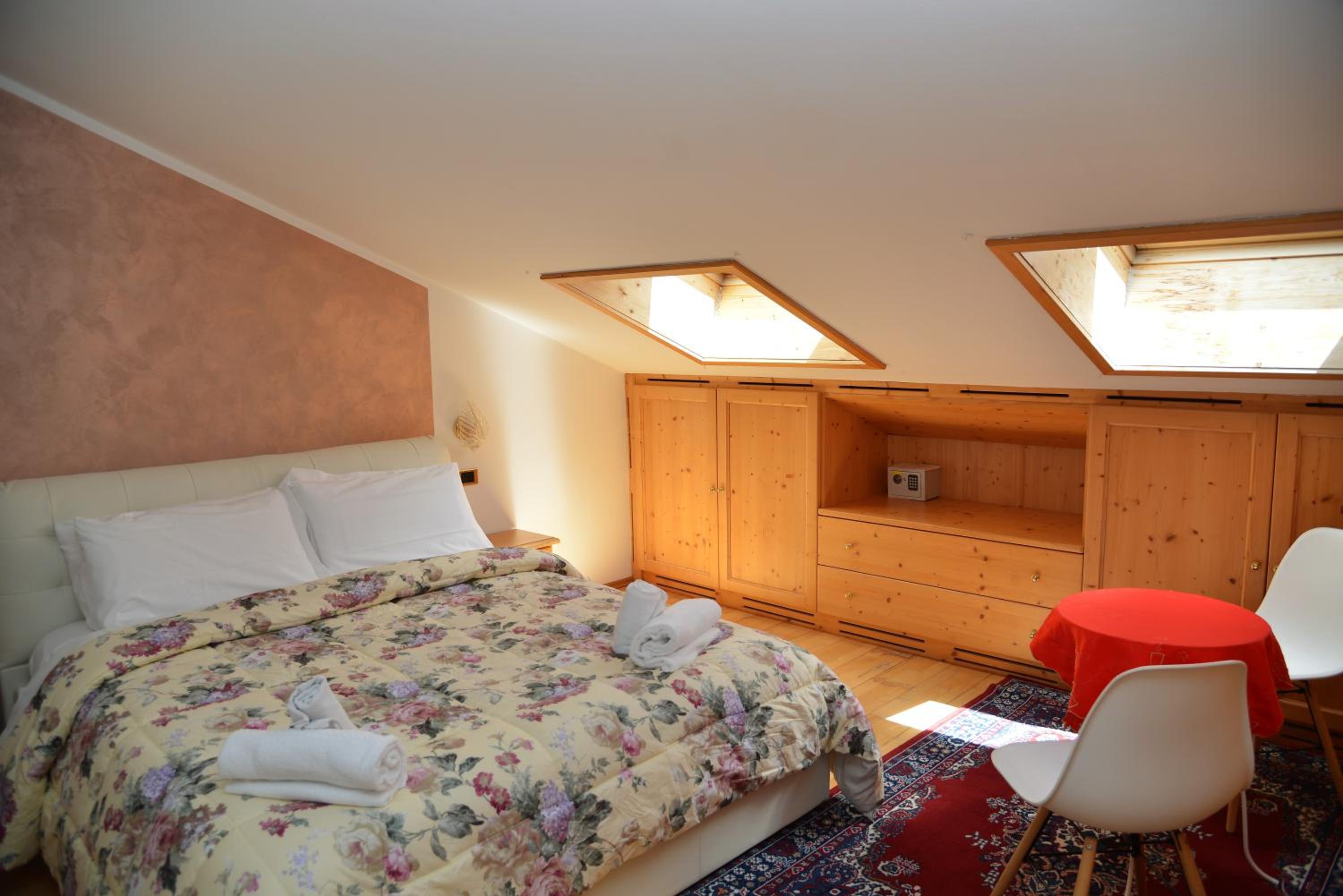 Superior Double Room - Photo 2