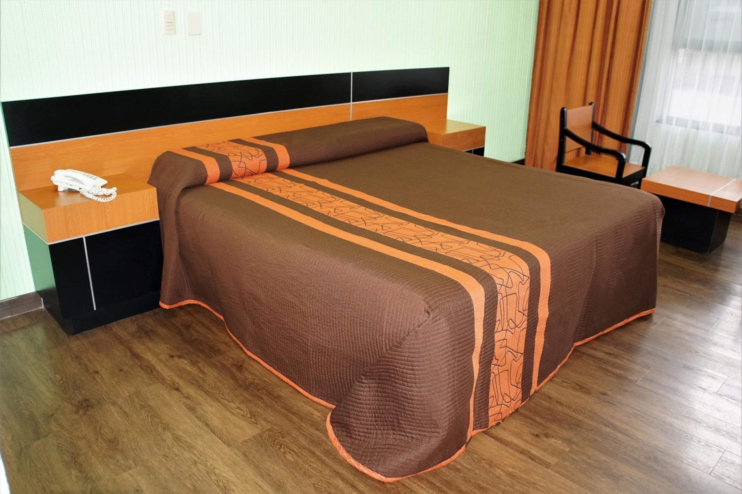 Deluxe Room - Photo 1