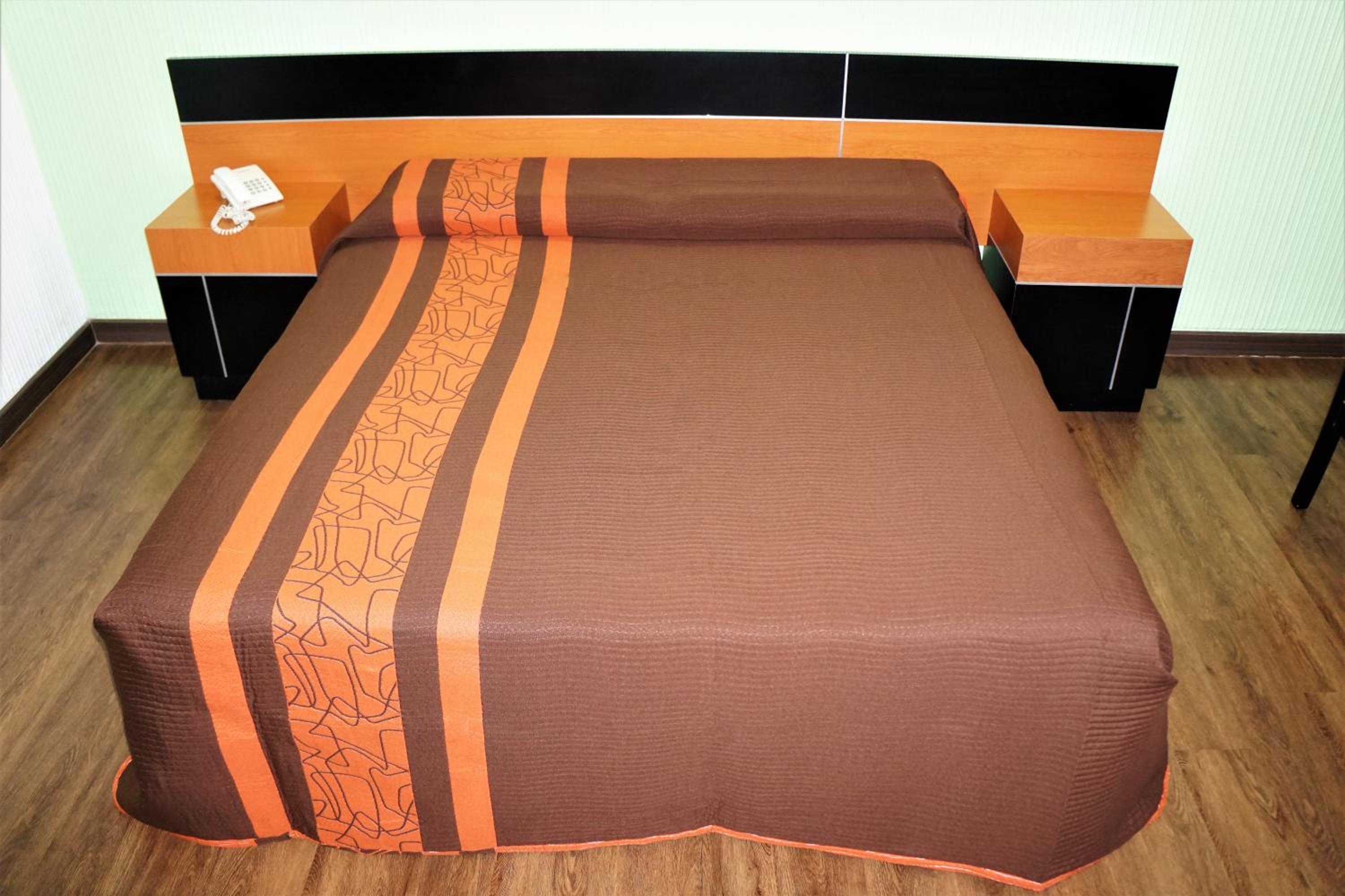 Deluxe Room - Photo 5