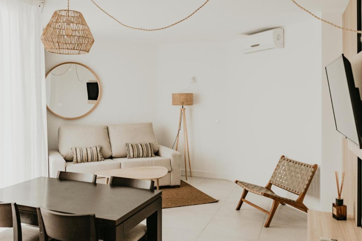 Apartment with frontal Sea View