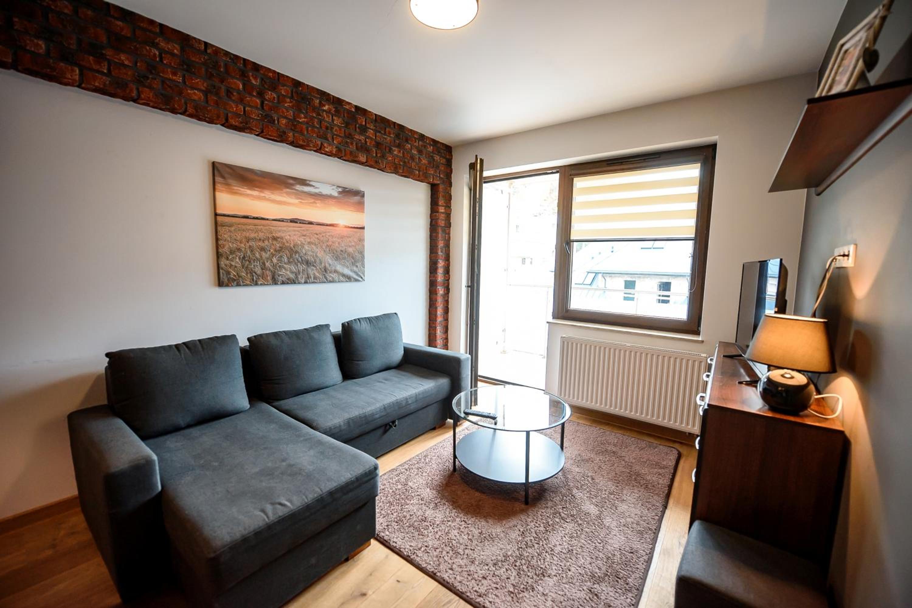 One-Bedroom Apartment photo 2