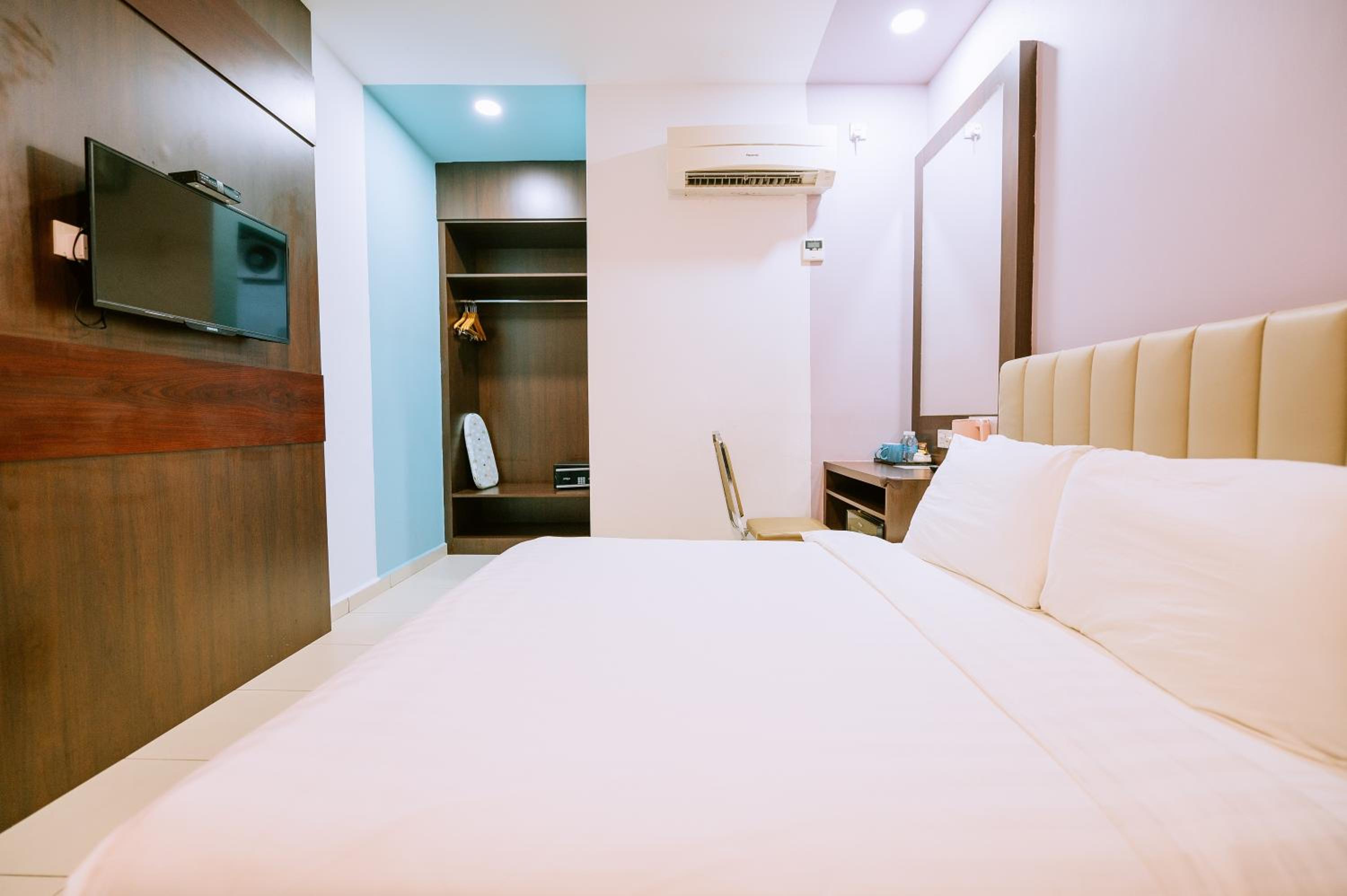 Queen Room - Photo 4