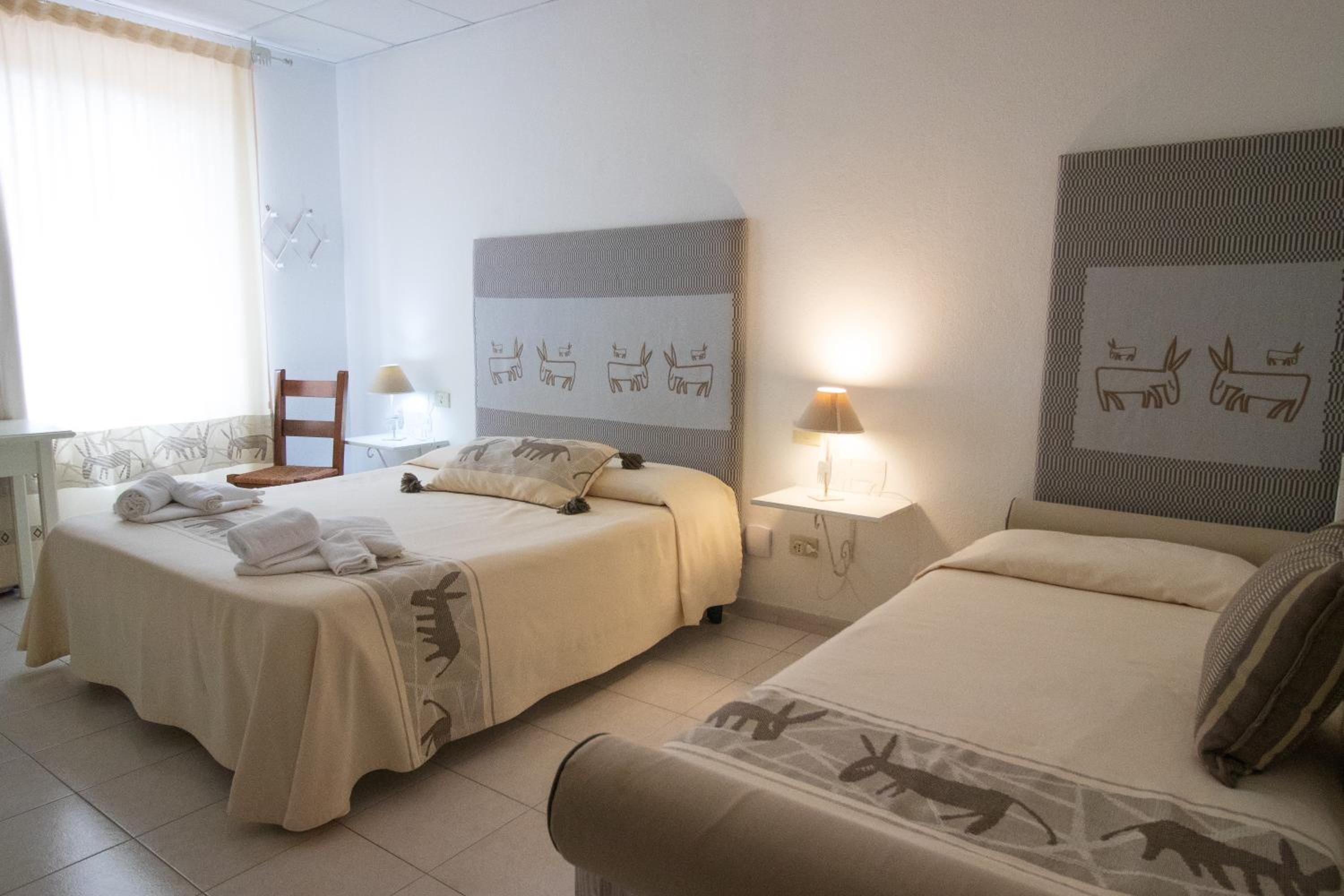 Triple Room - Photo 11