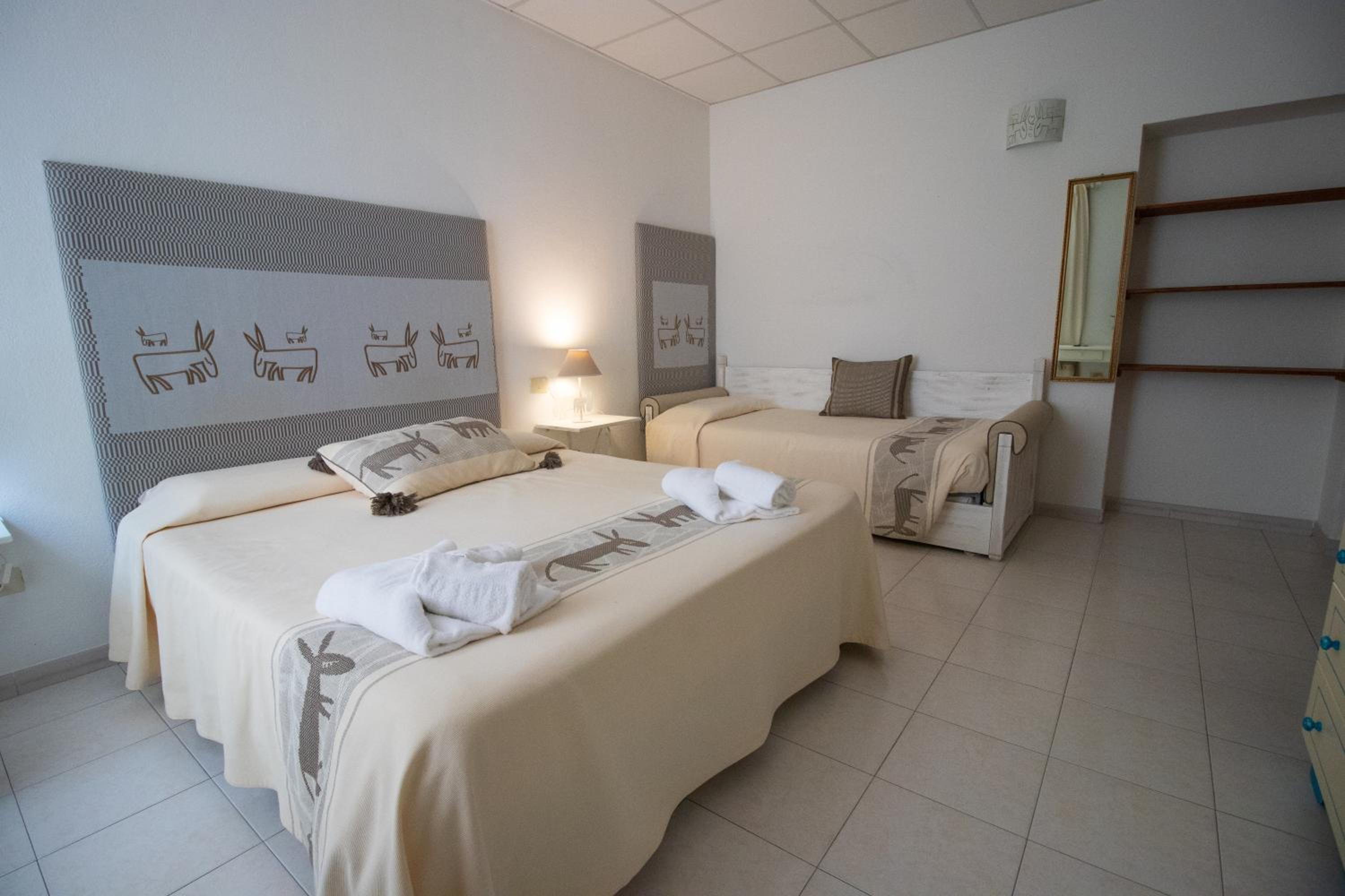Triple Room - Photo 6