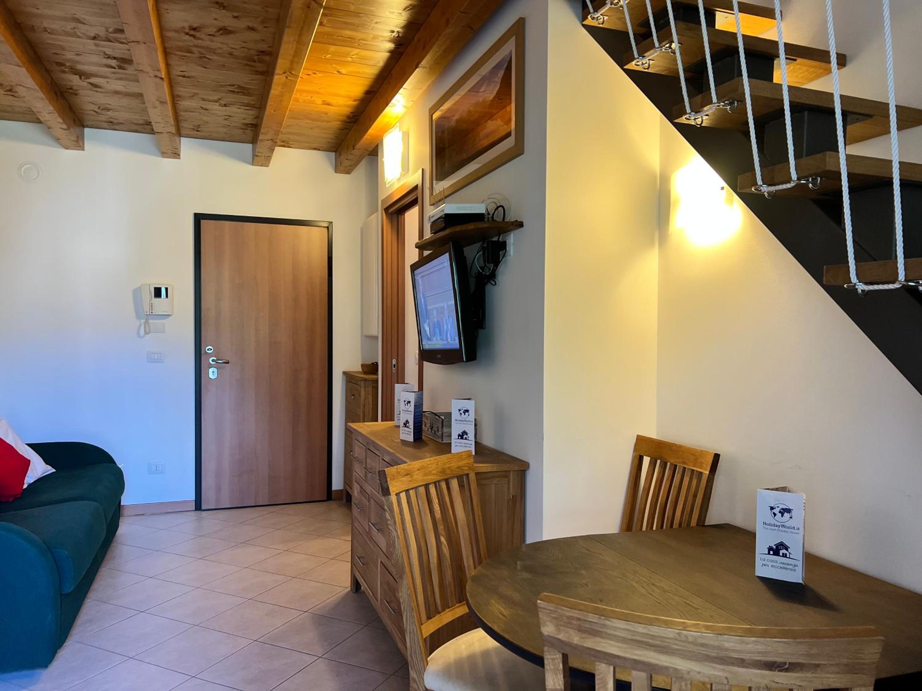 Apartment - Split Level photo 1