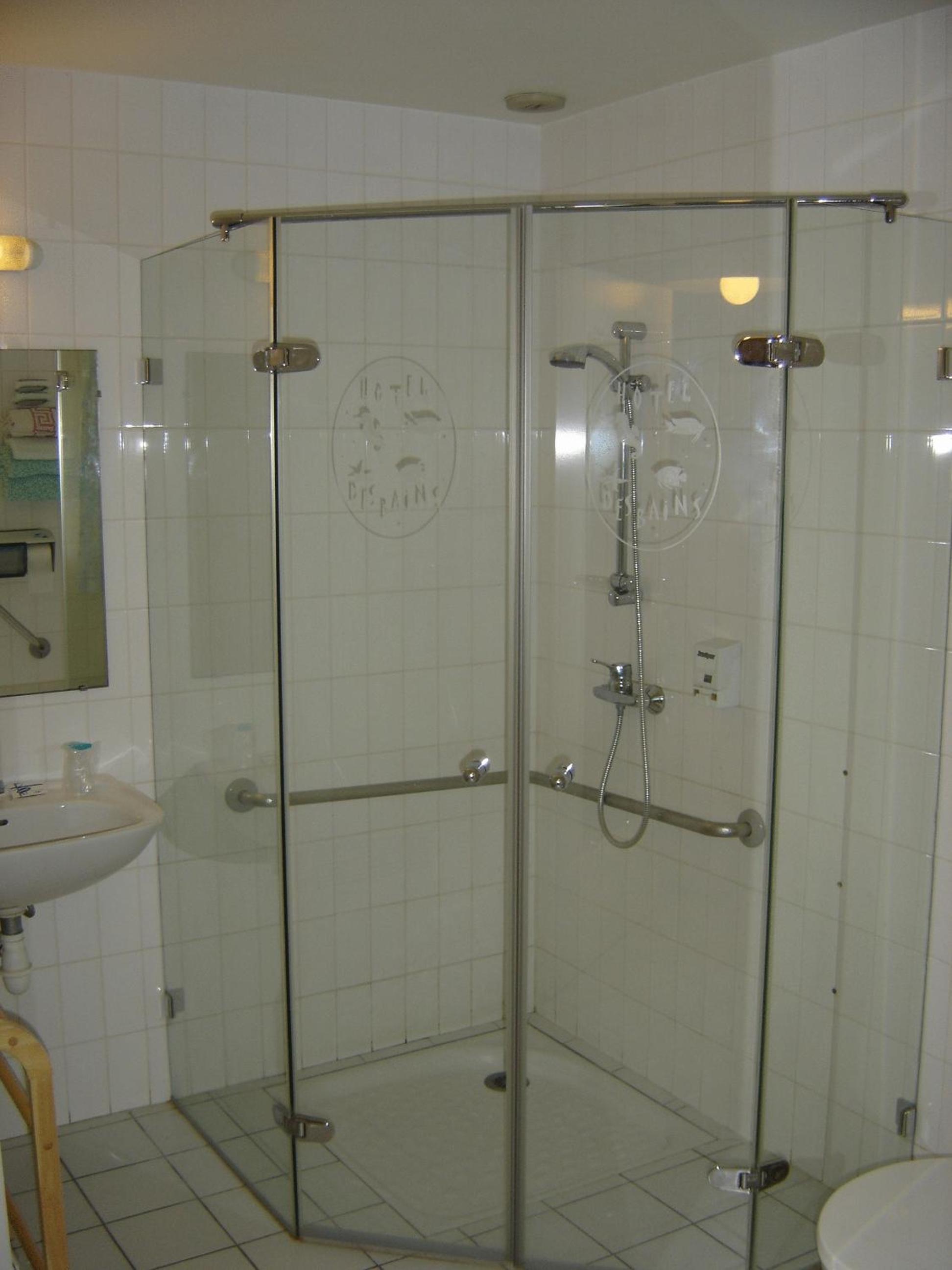 Double Studio for Mobility Impaired Guests - Photo 2