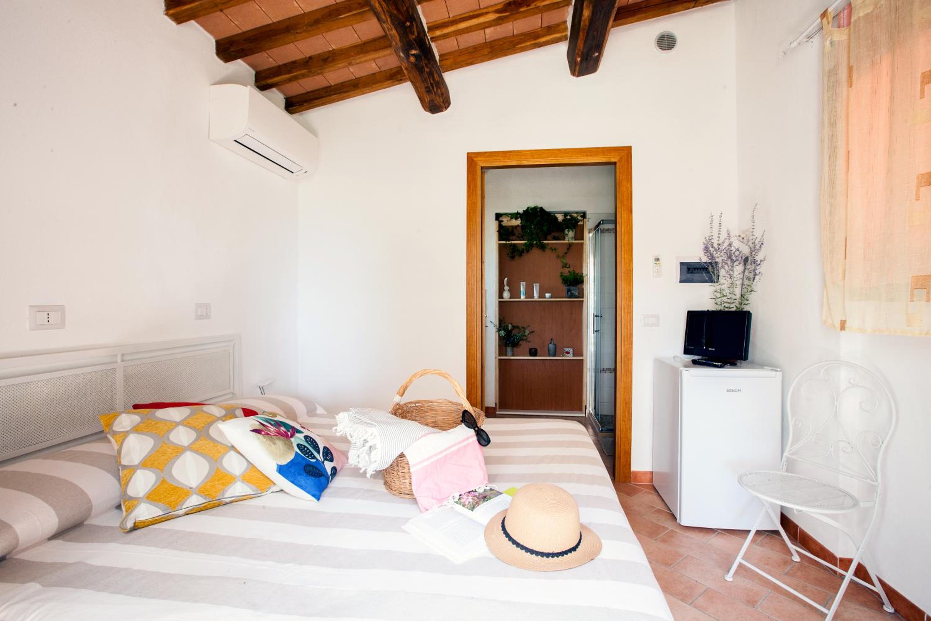 Standard Double or Twin Room photo 1